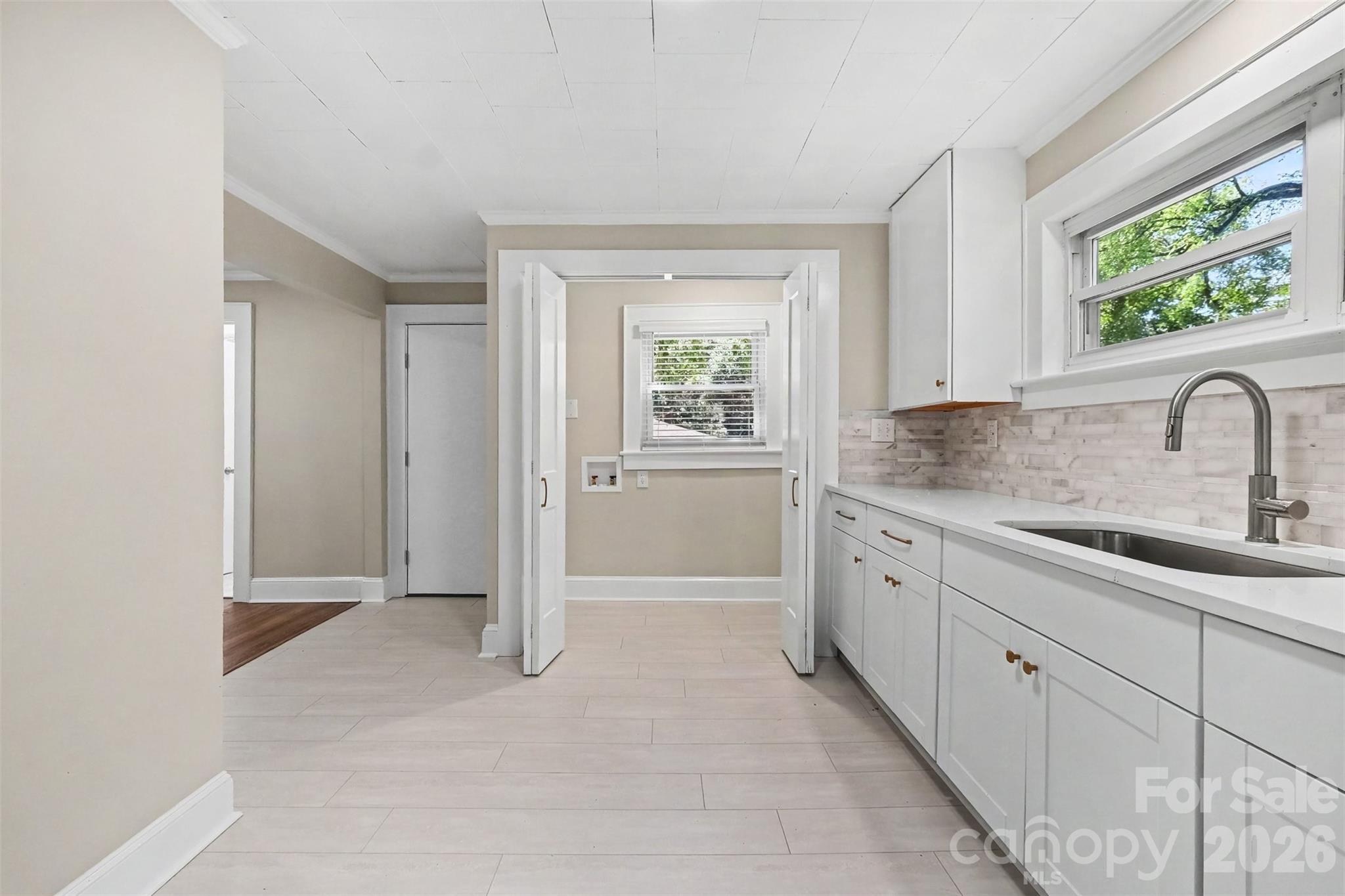 573 Allison Street Property Photo 12