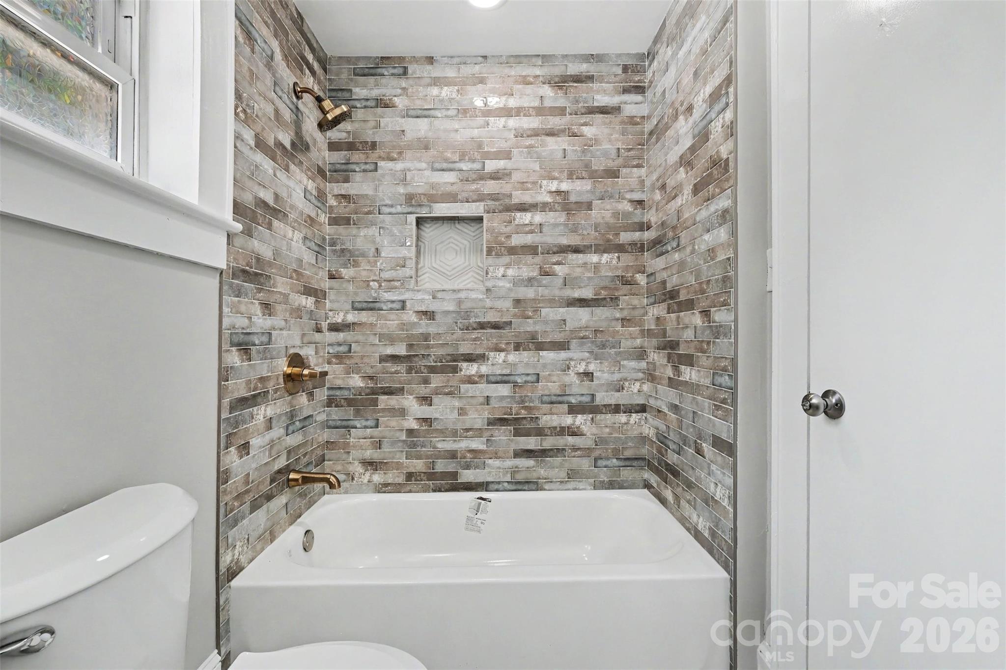 573 Allison Street Property Photo 19
