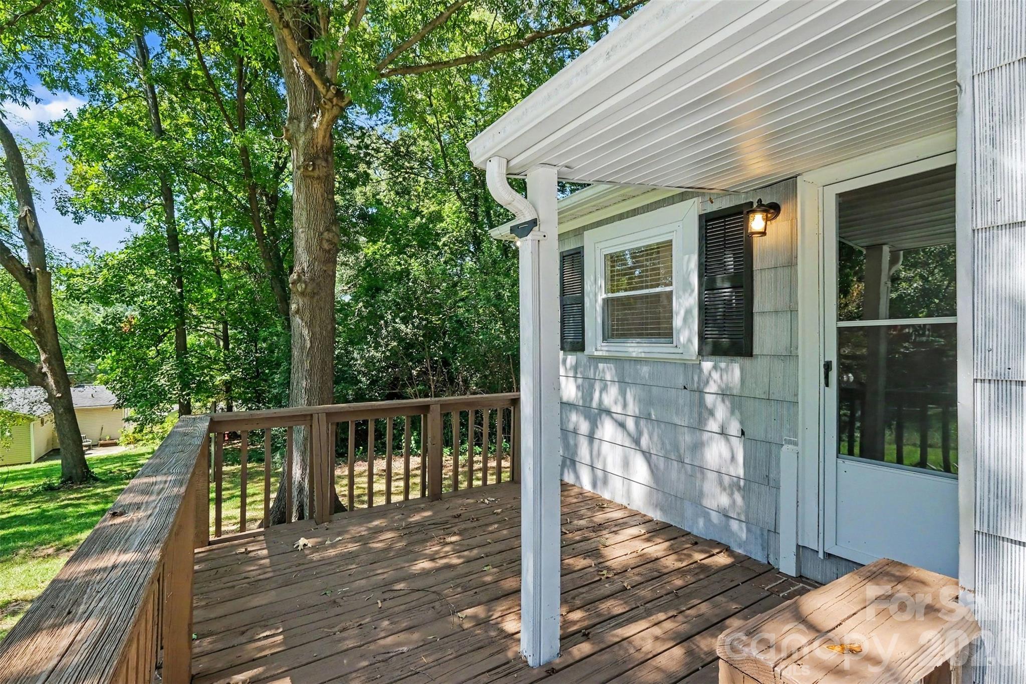 573 Allison Street Property Photo 22