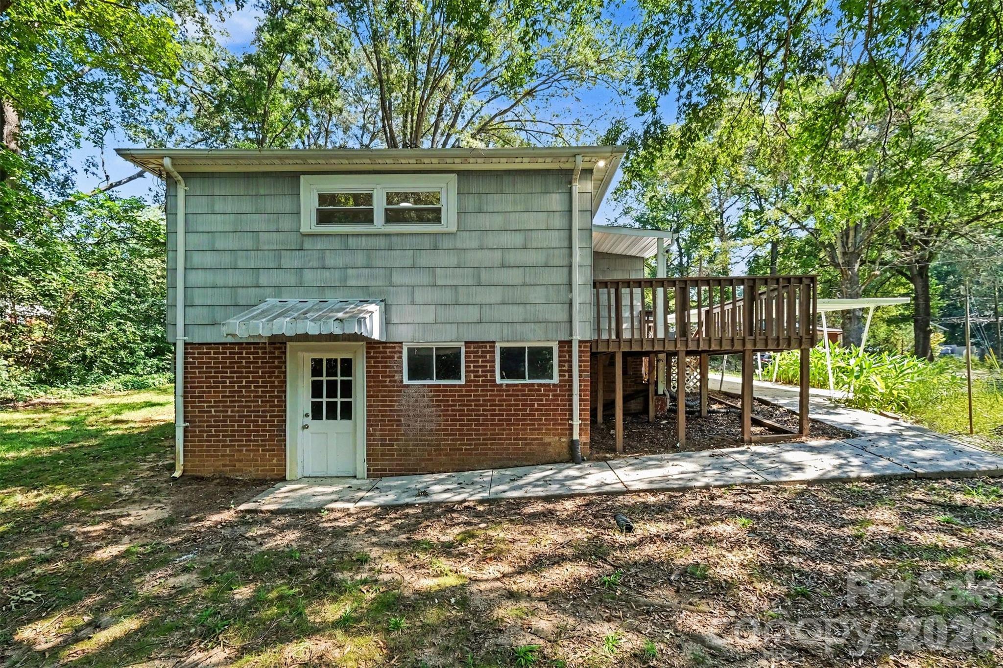 573 Allison Street Property Photo 24