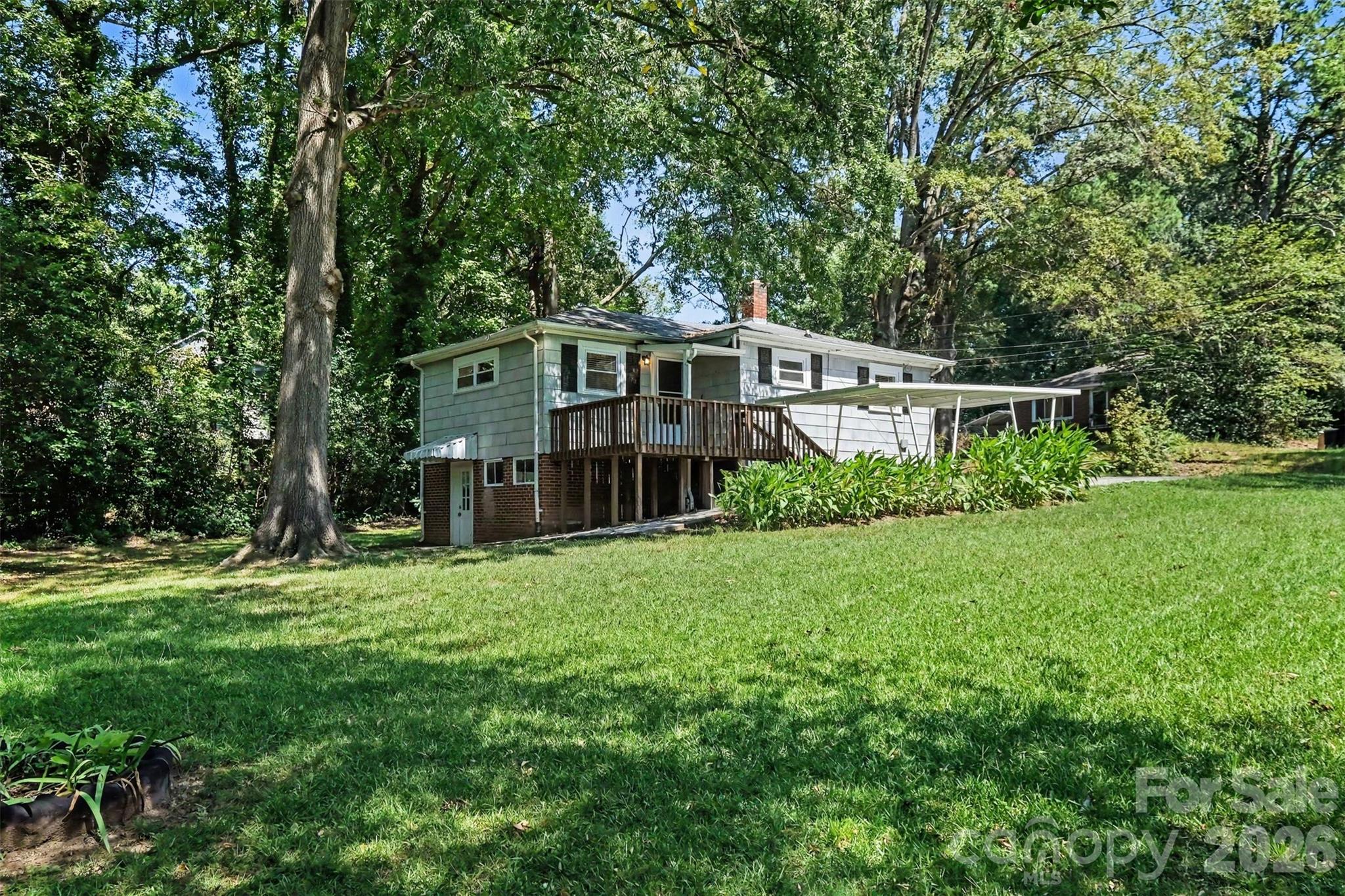 573 Allison Street Property Photo 26