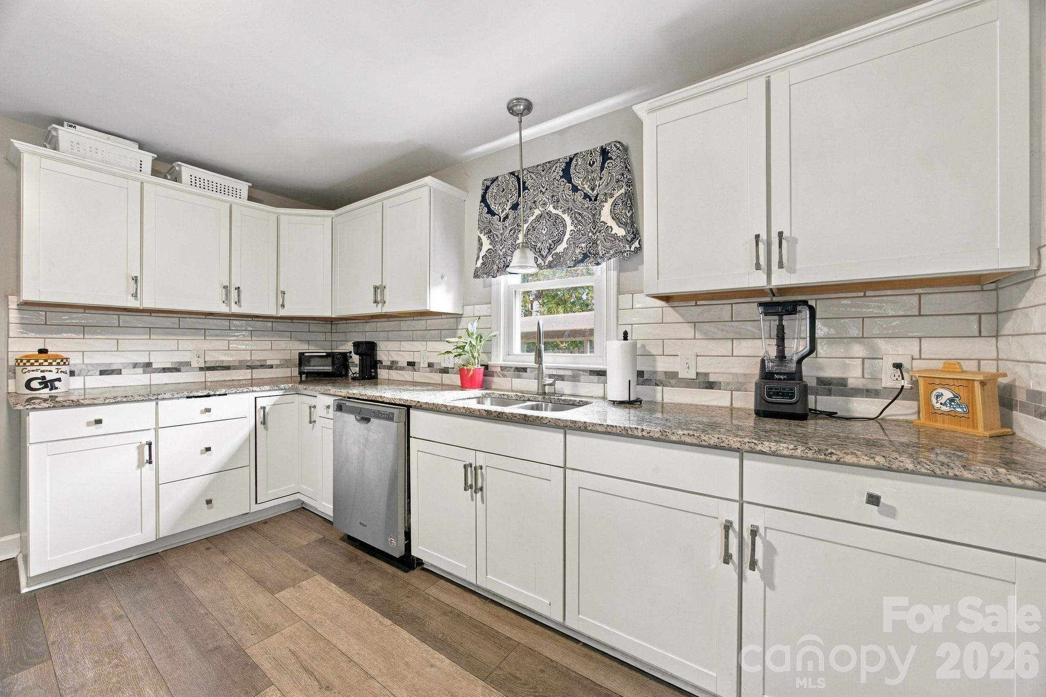 208 Faile Street Property Photo 20