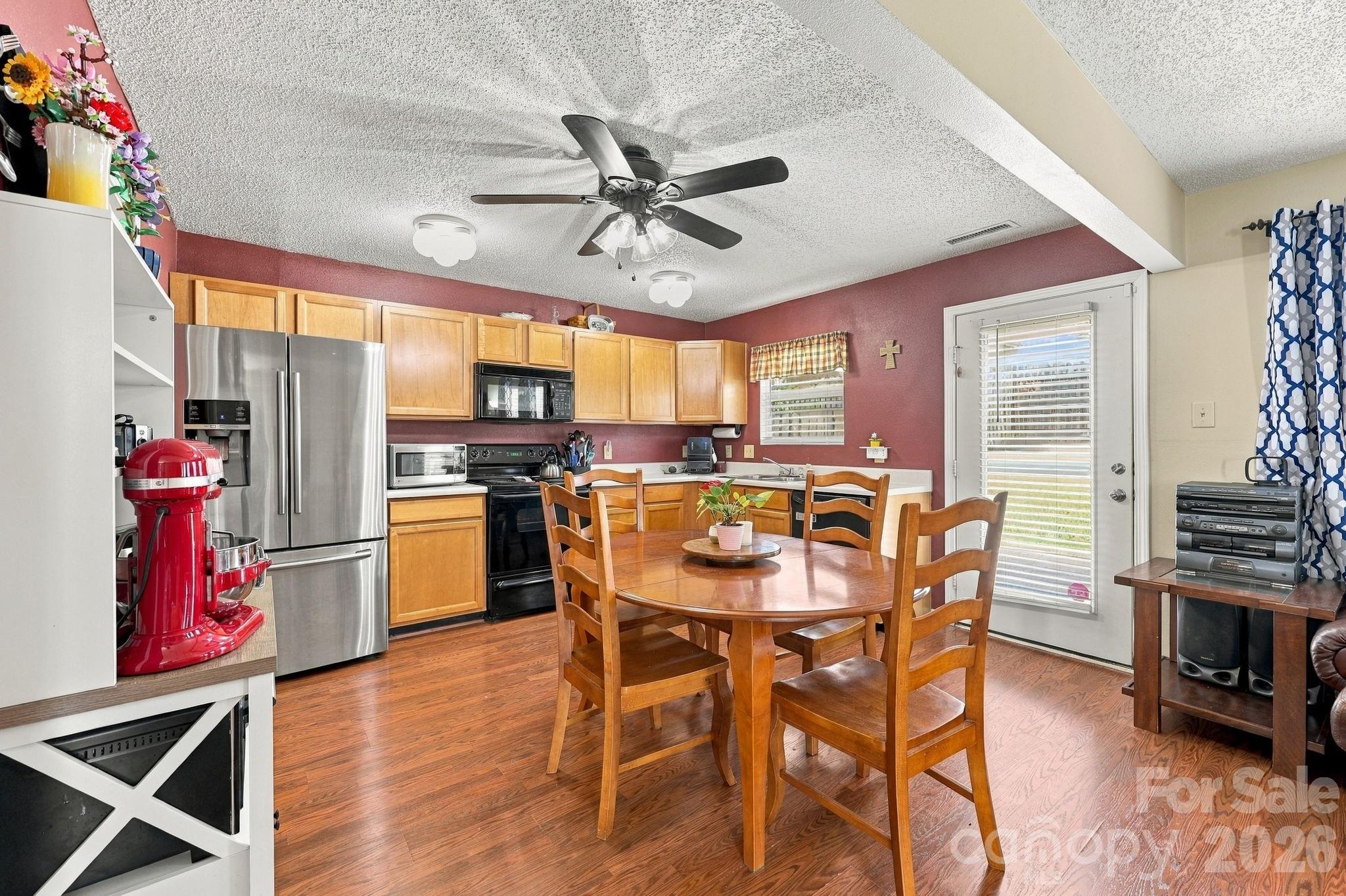 4331 Saint Catherines Court Property Photo 6
