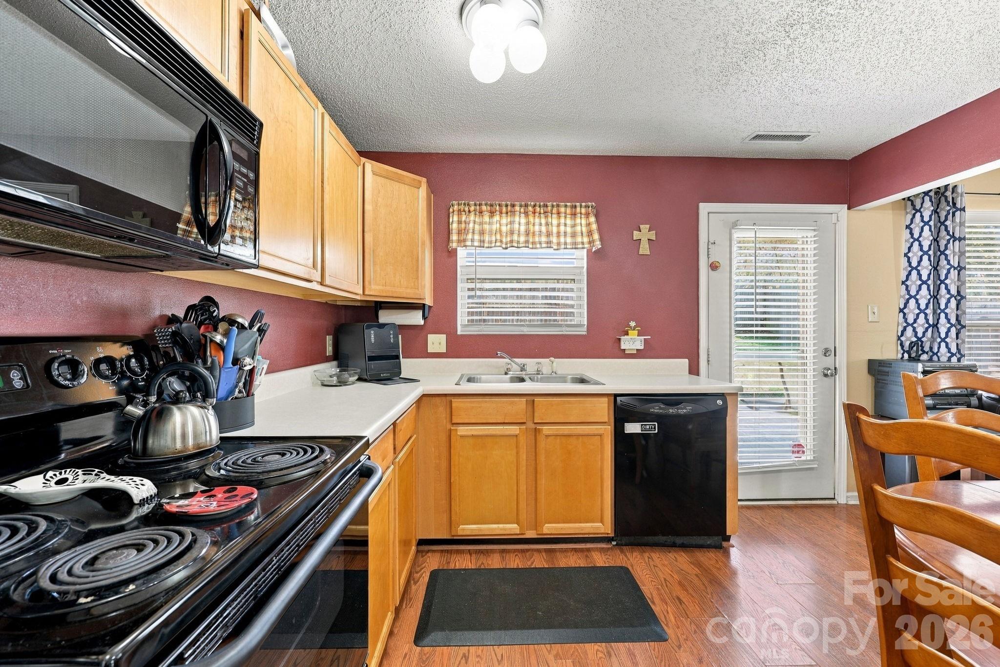 4331 Saint Catherines Court Property Photo 13