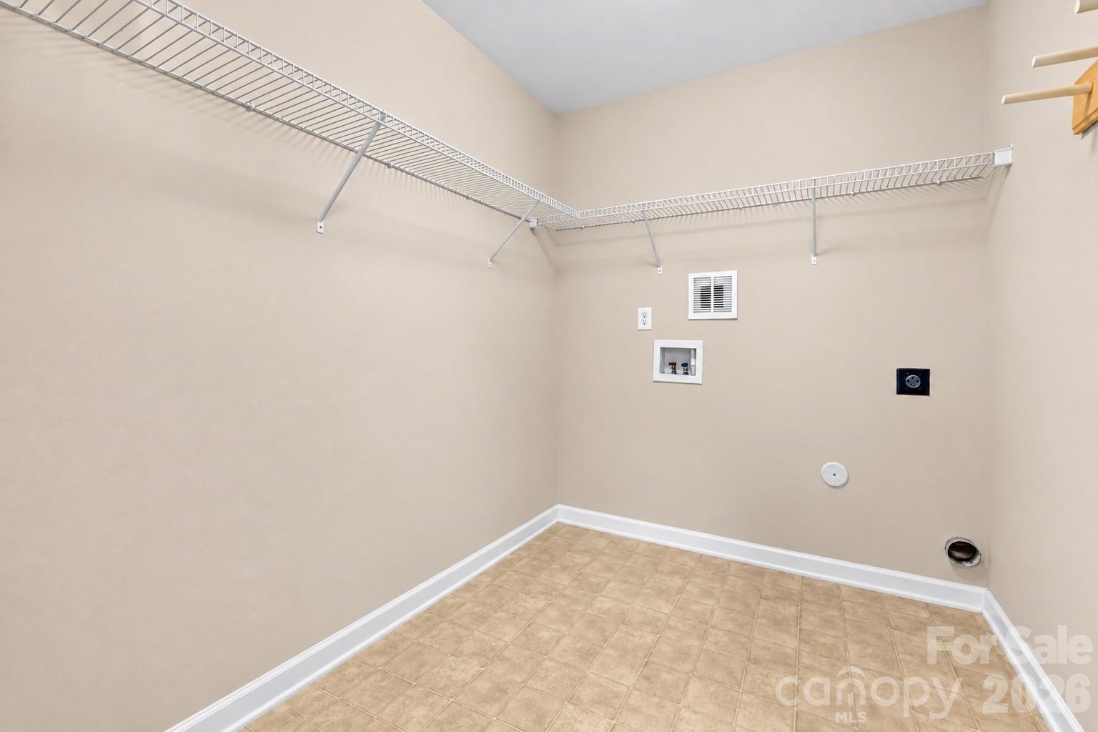 11811 Cheviott Hill Lane Property Photo 10