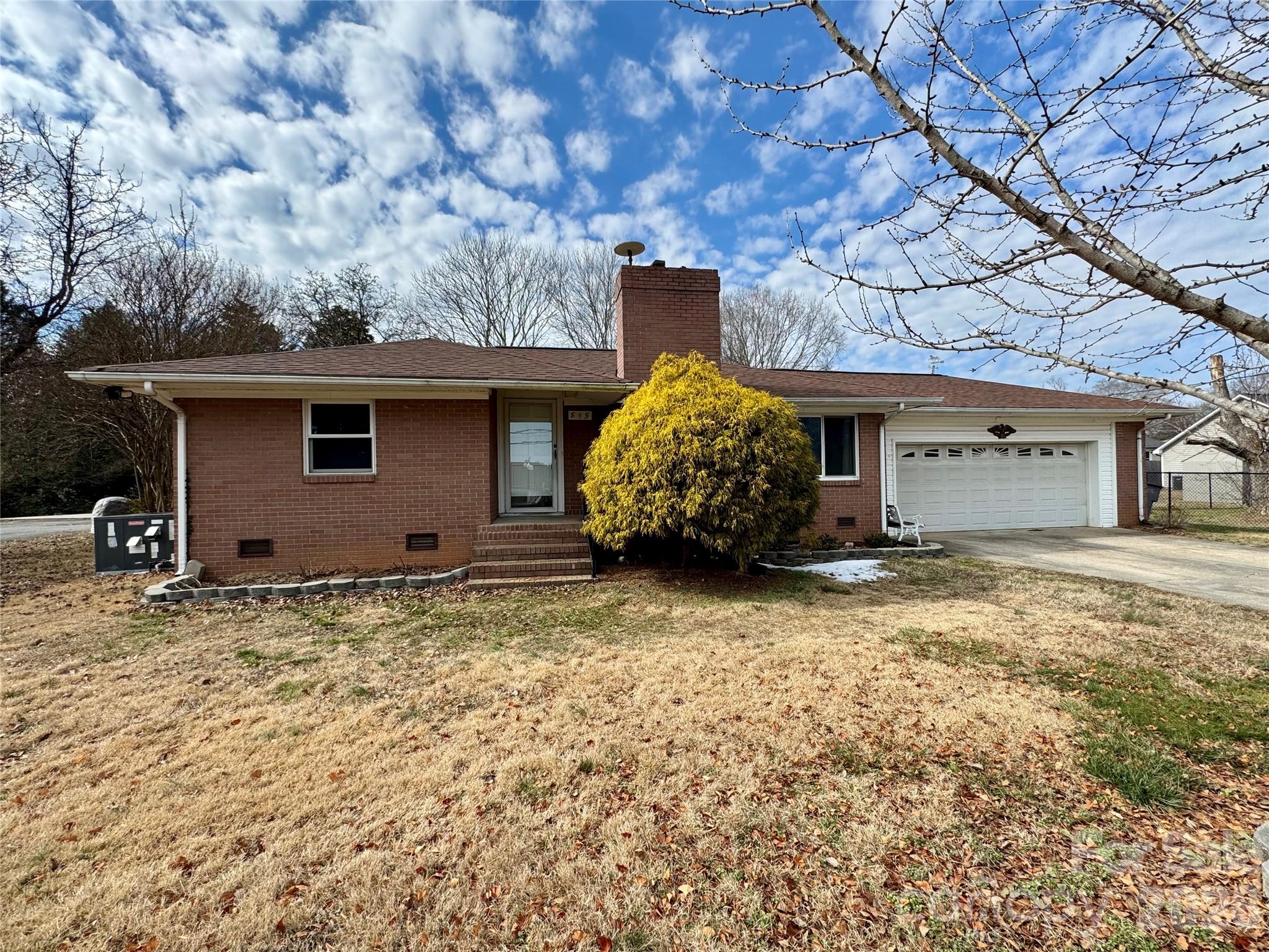 545 Collins Street Property Photo 1