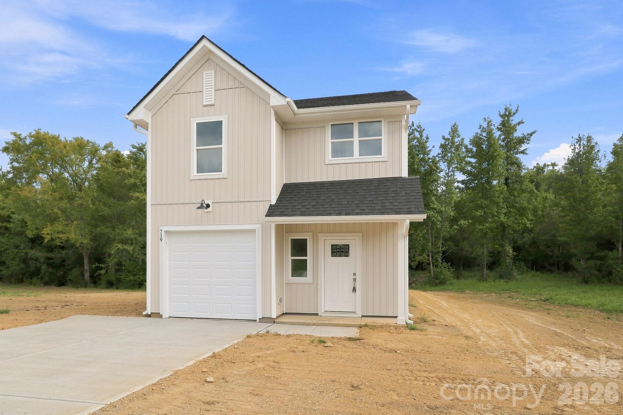 719 Hazel Blakeney Road Property Photo 1