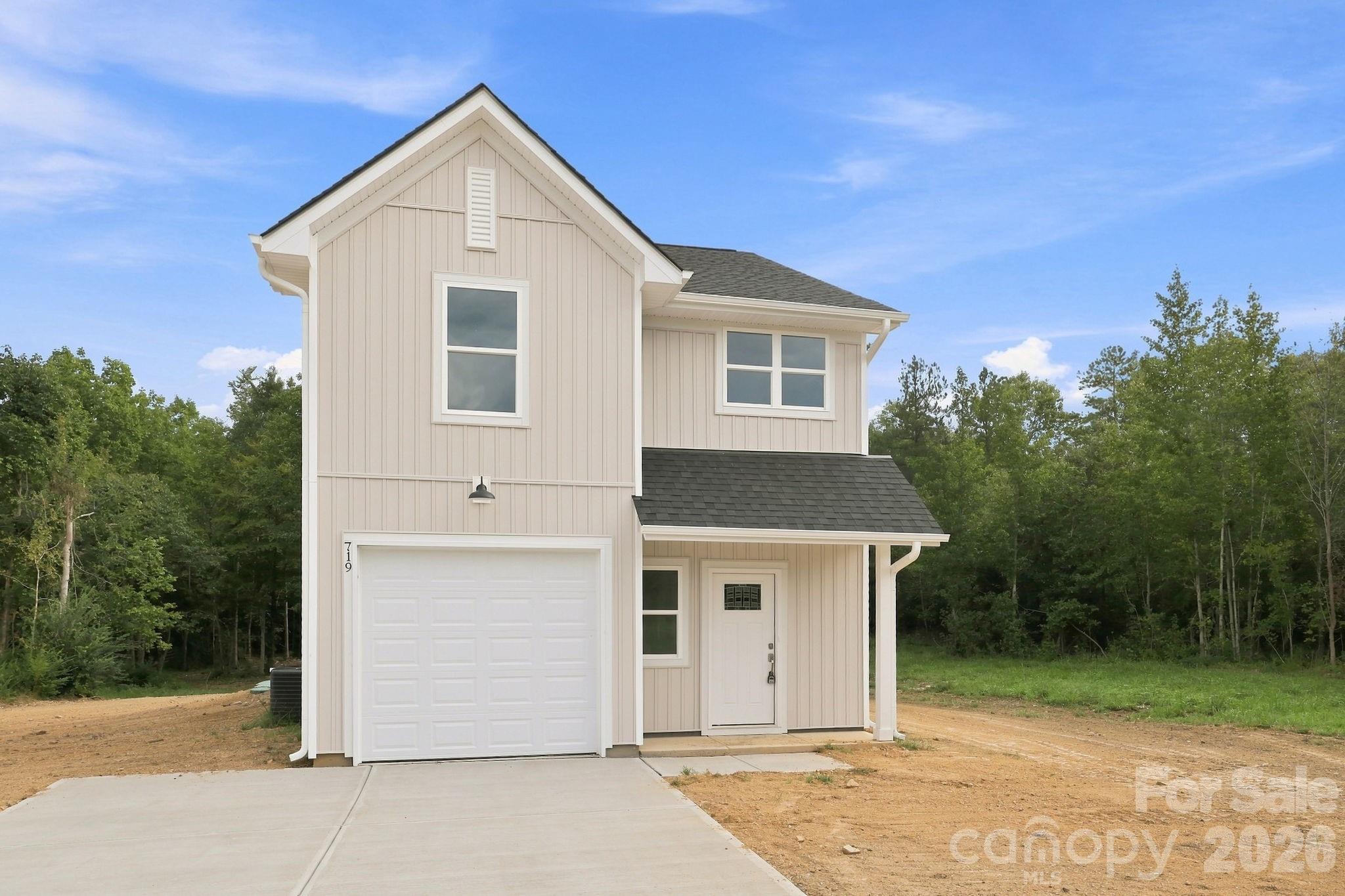 719 Hazel Blakeney Road Property Photo 2