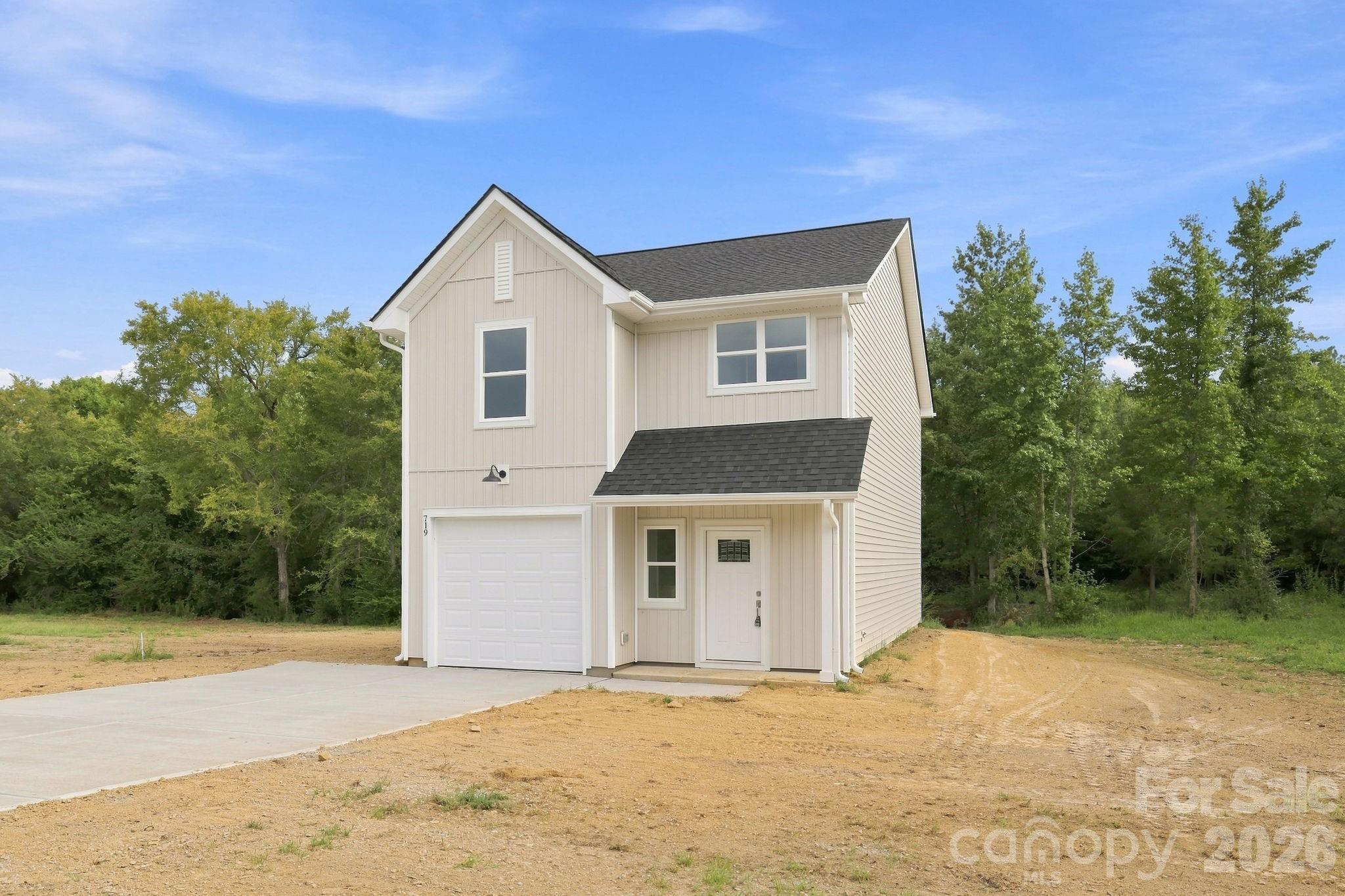 719 Hazel Blakeney Road Property Photo 3