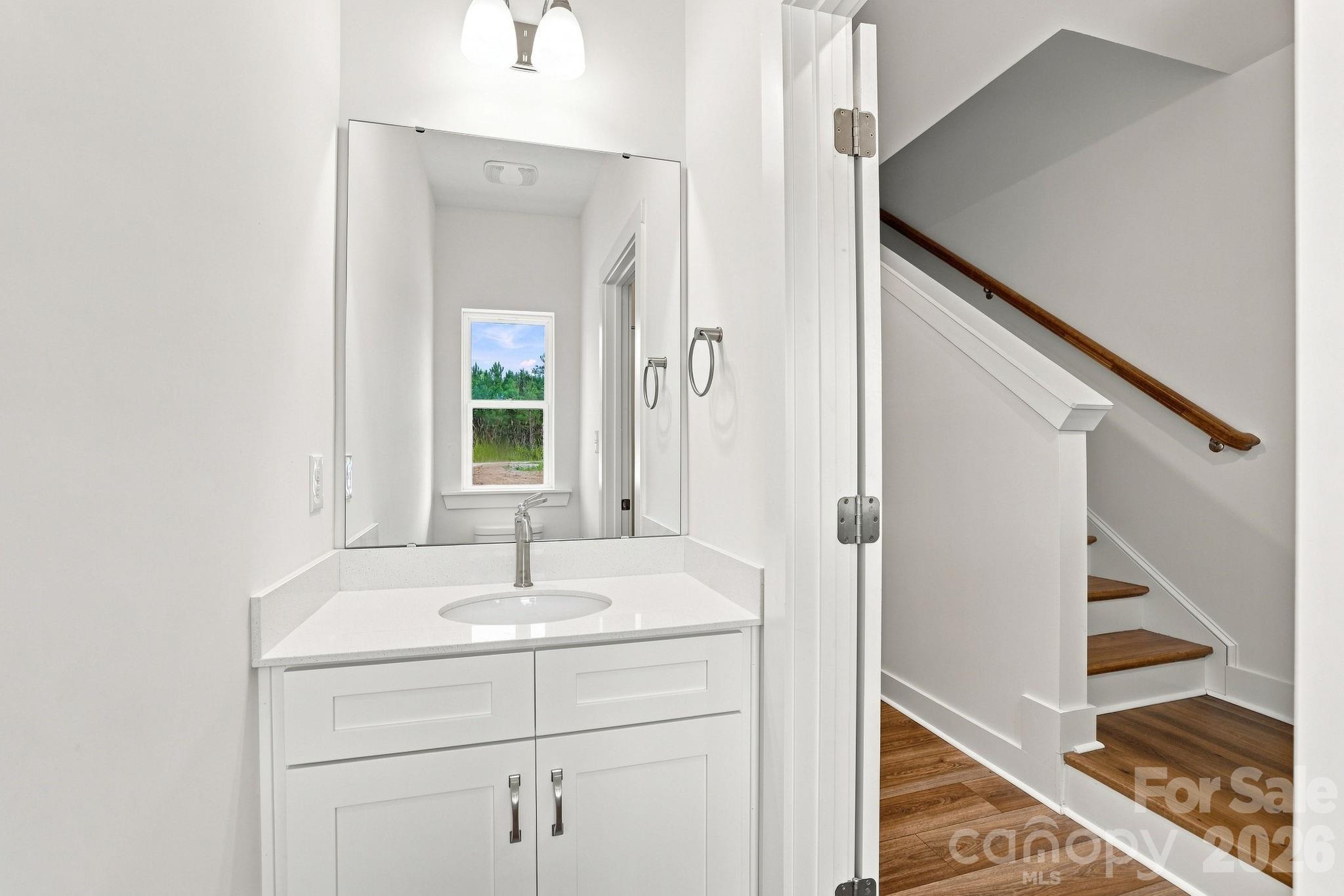 719 Hazel Blakeney Road Property Photo 8