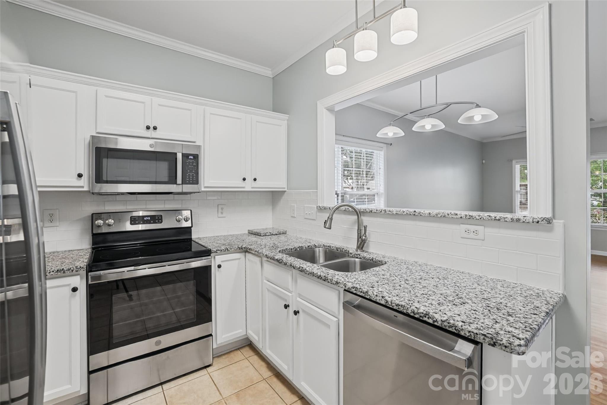 1720 Clemmon Sanders Circle Property Photo 9