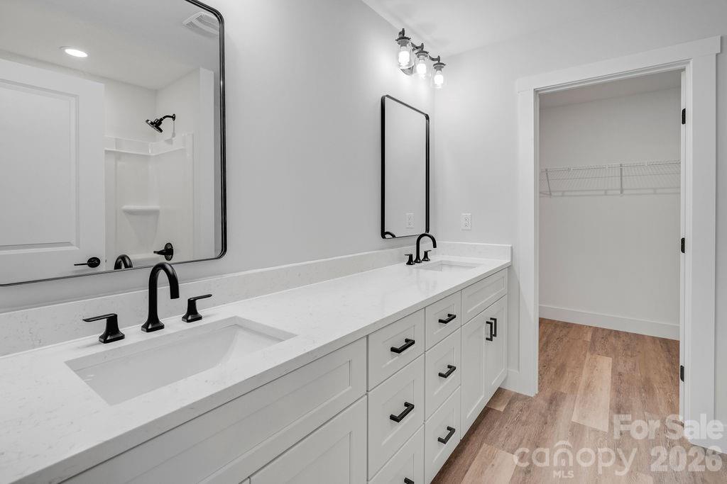 308 N Caldwell Avenue Property Photo 18
