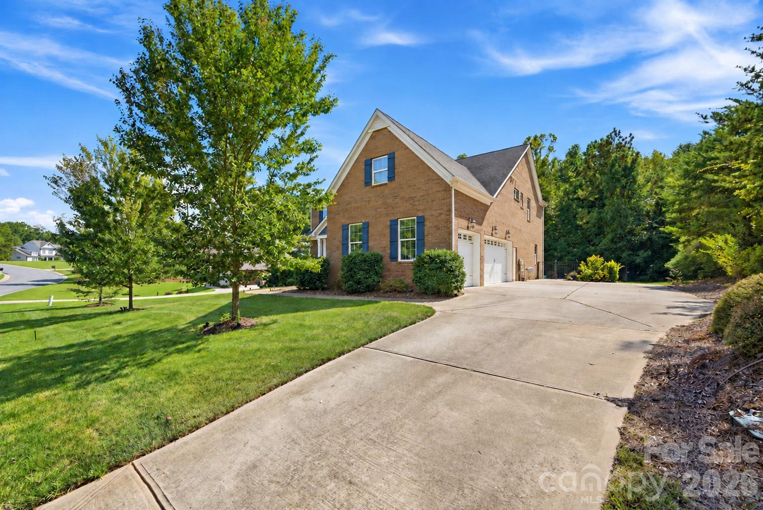 612 Highland Ridge Point Property Photo 2