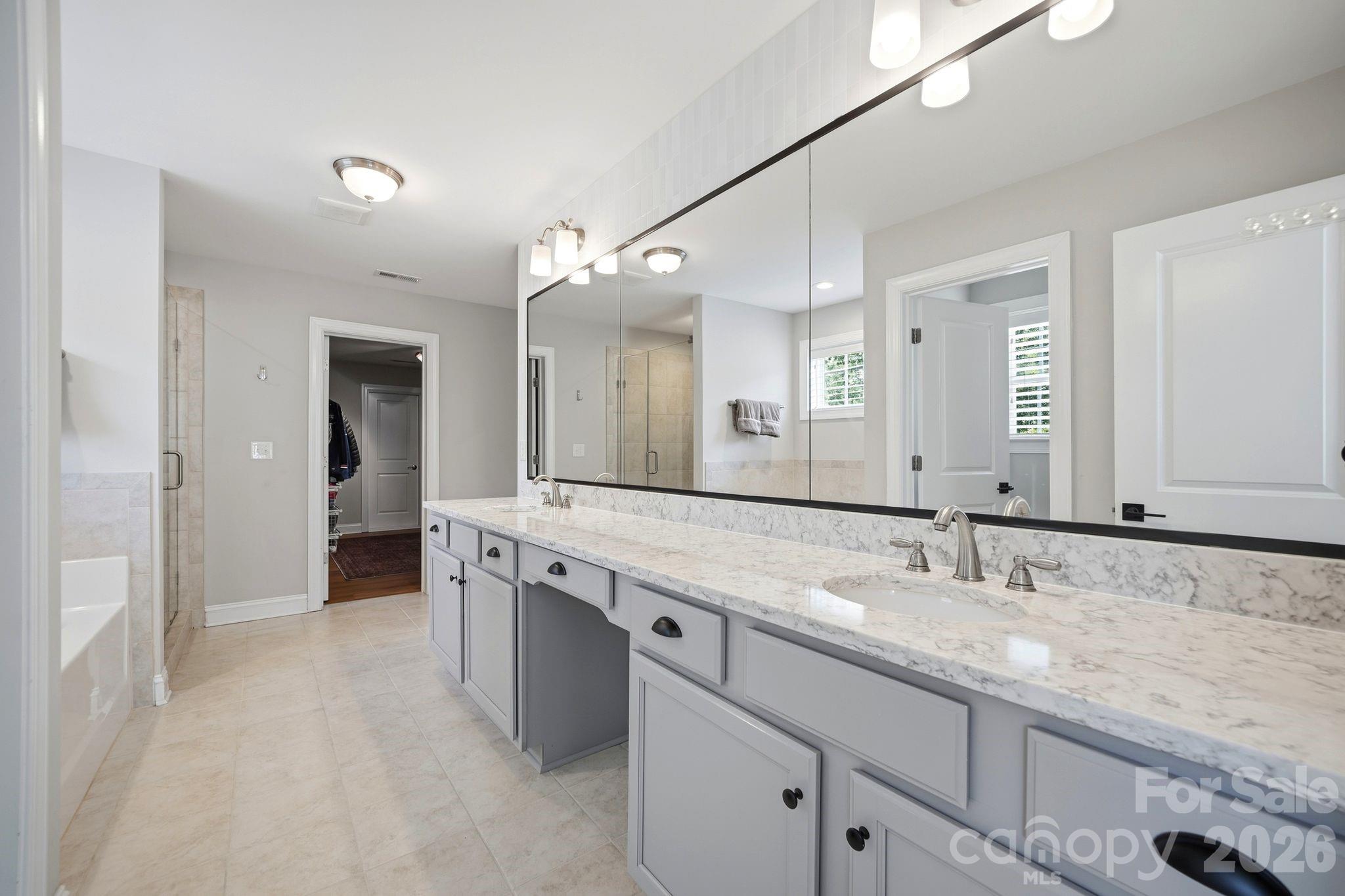 612 Highland Ridge Point Property Photo 42