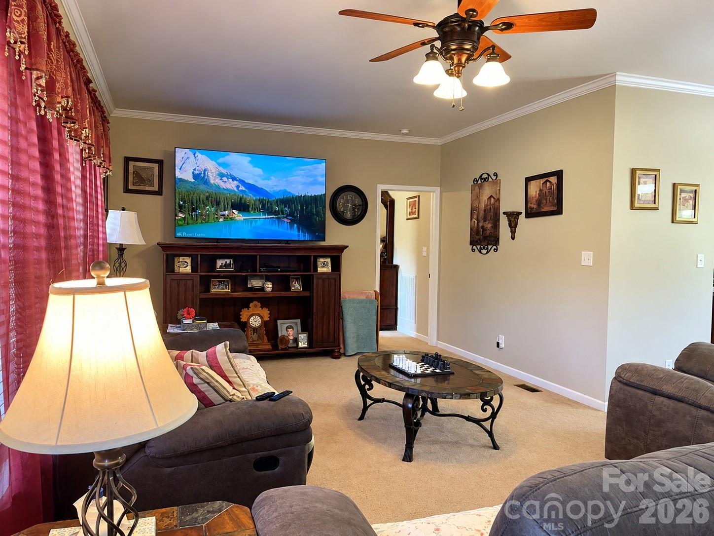 1046 Edgemont Terrace Property Photo 9