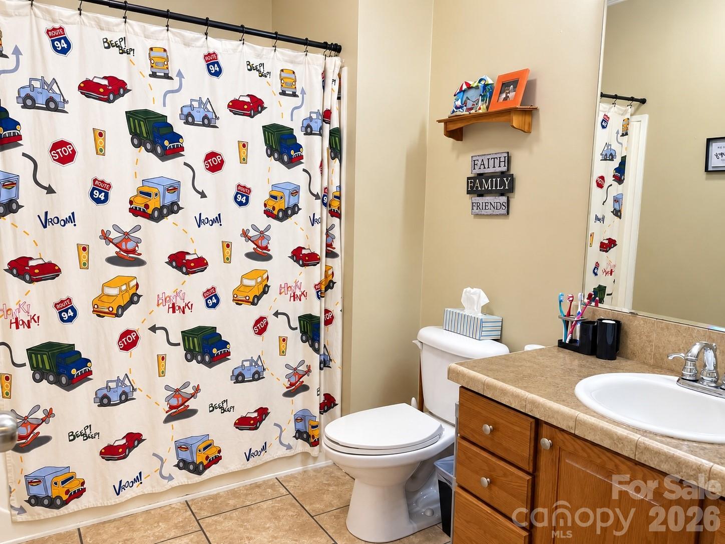 1046 Edgemont Terrace Property Photo 17