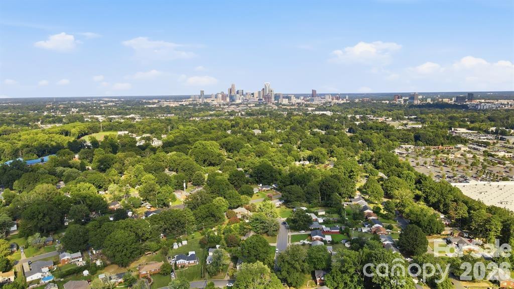 3960 Bristol Drive Property Photo 2