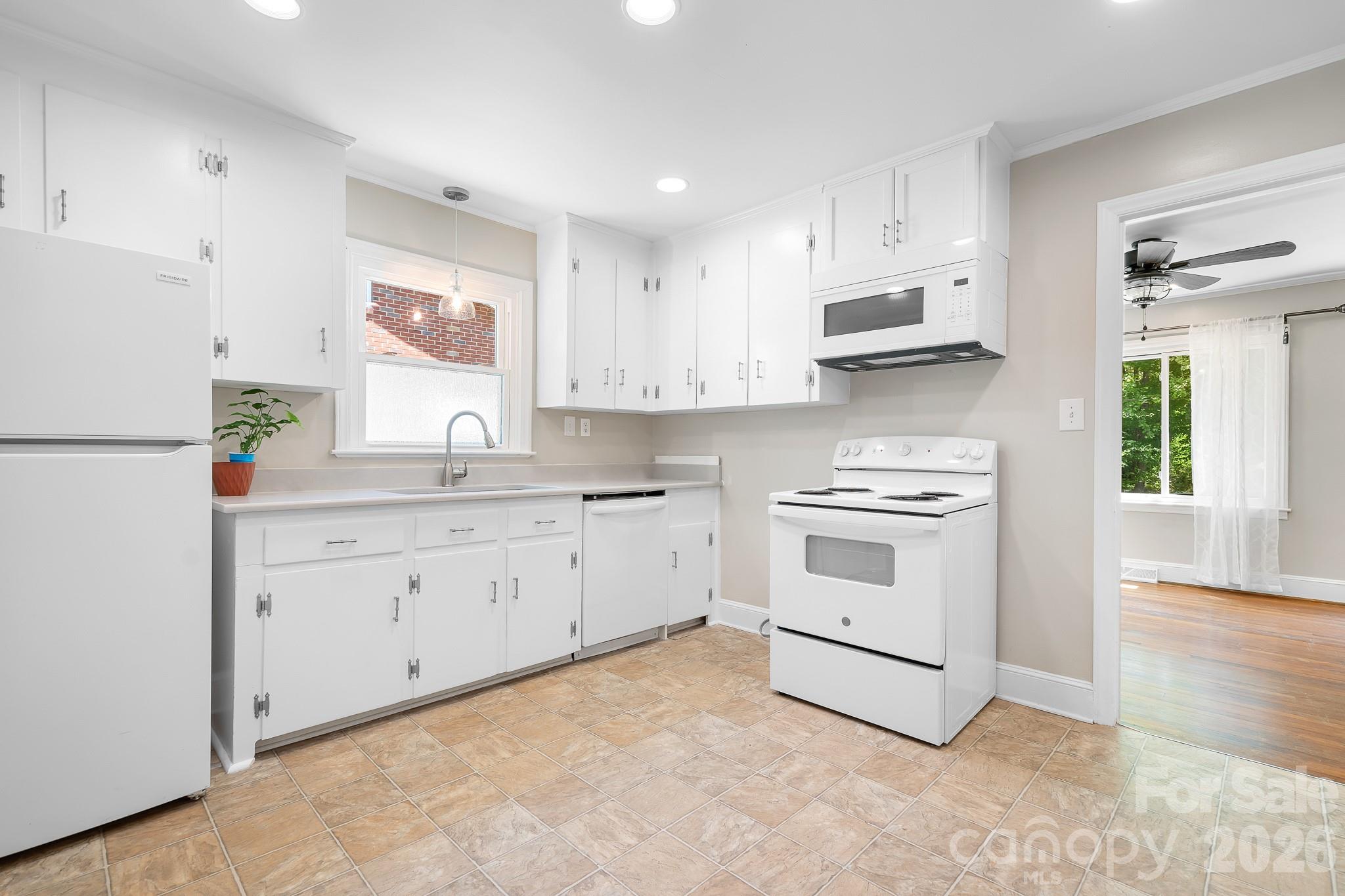 3960 Bristol Drive Property Photo 10