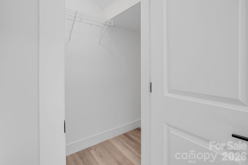1402 N Modena Street Property Photo 12