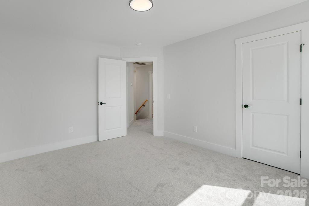 1402 N Modena Street Property Photo 16