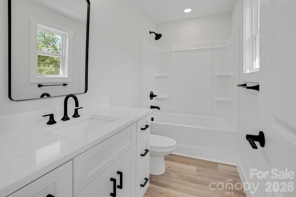 1402 N Modena Street Property Photo 22