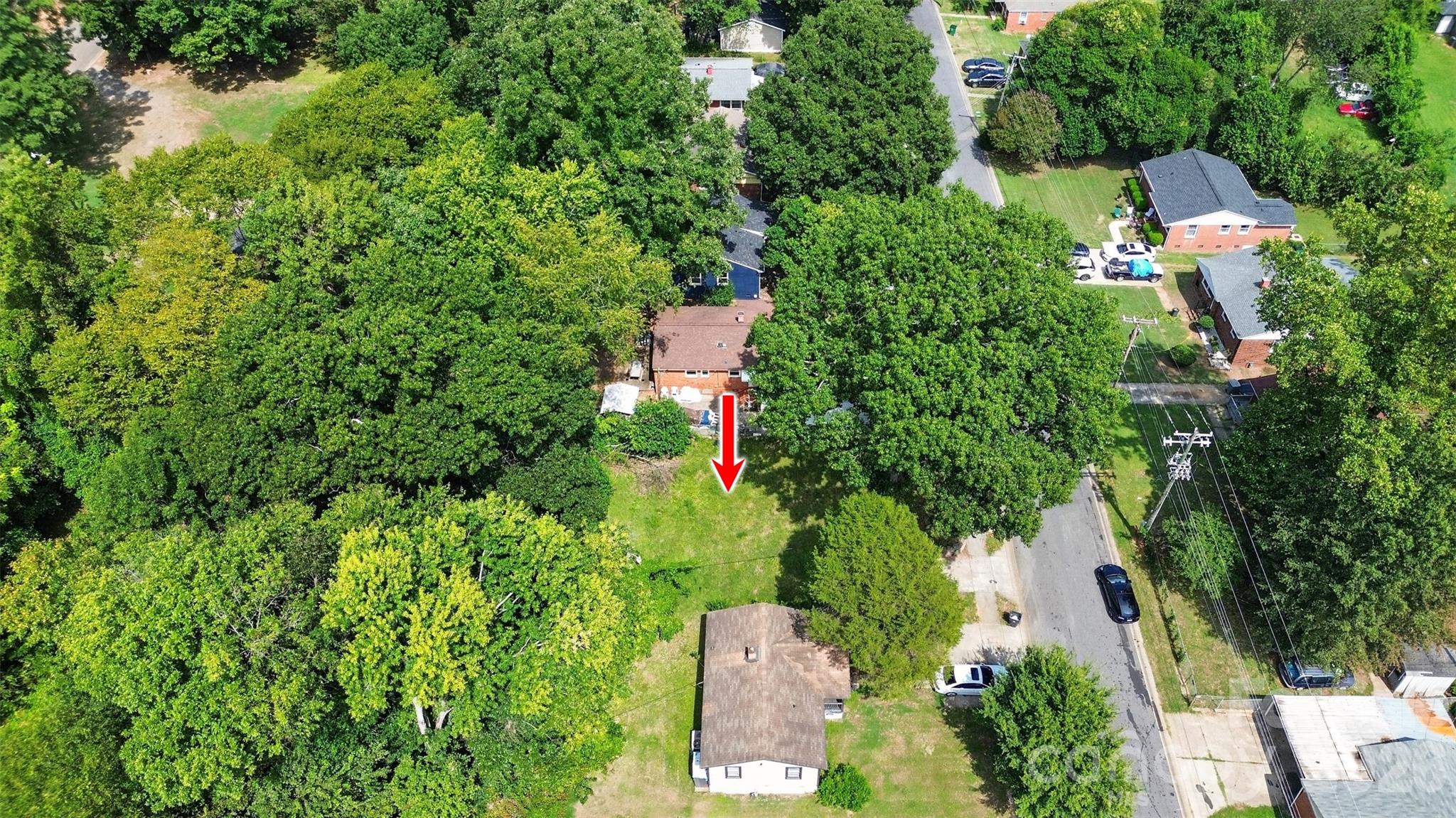2011 Erie Street Property Photo 8
