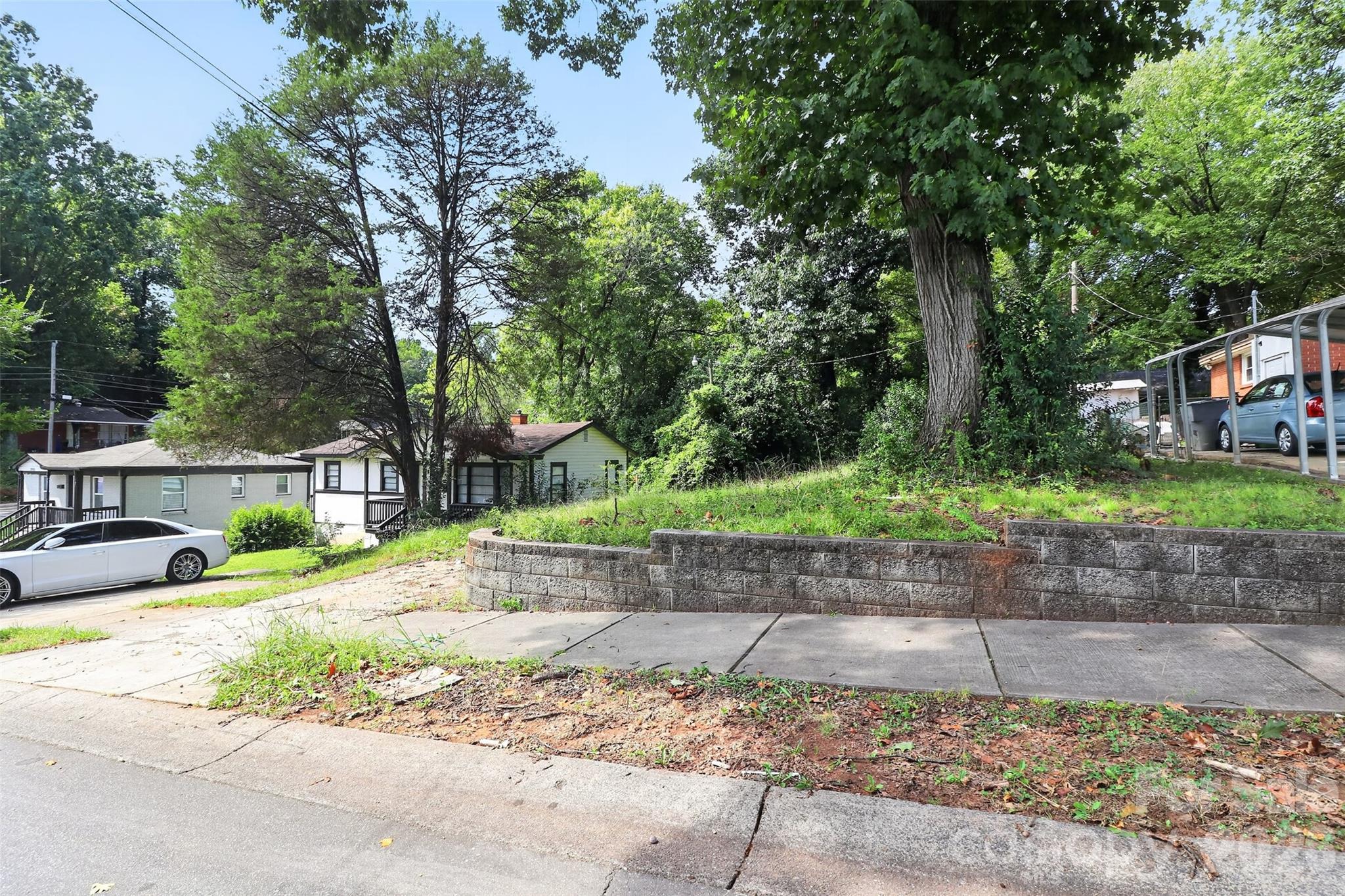 2011 Erie Street Property Photo 15