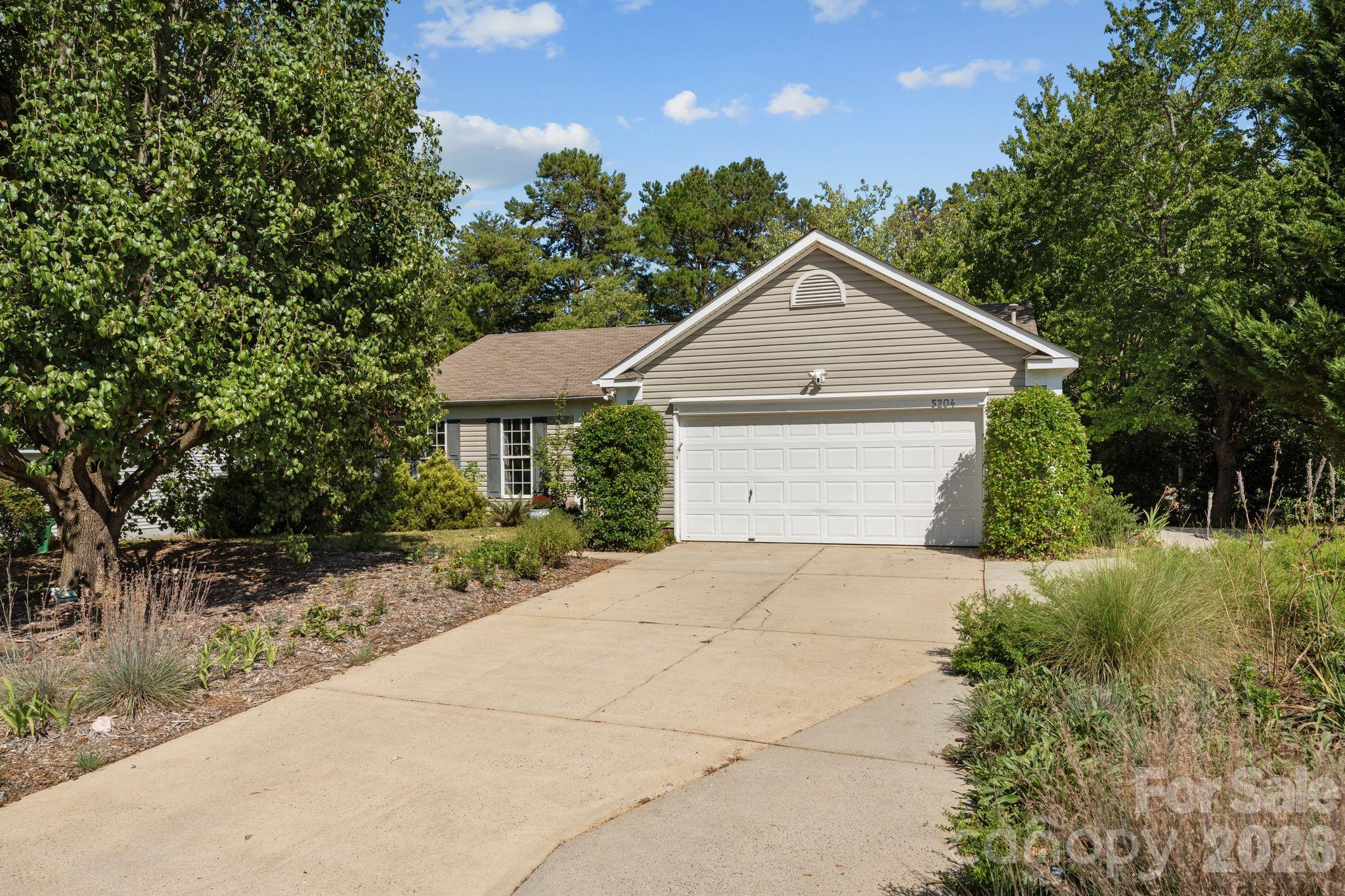 5204 Ashie Avenue Property Photo 1