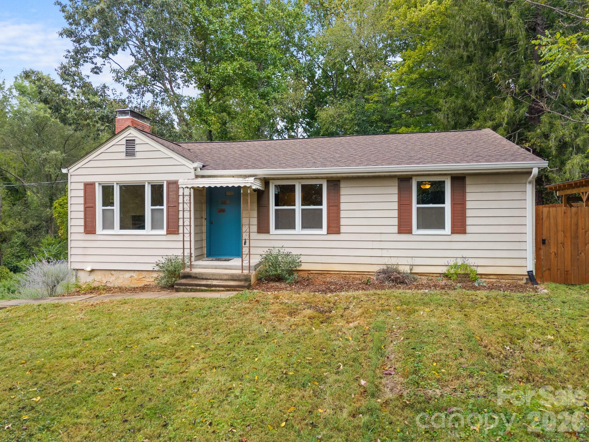 400 Monte Vista Road Property Photo 2