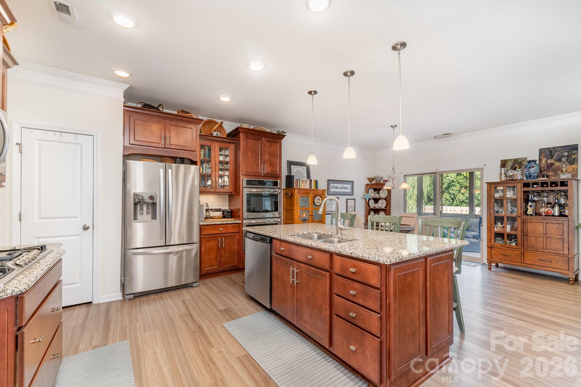 2010 Knocktree Drive Property Photo 13