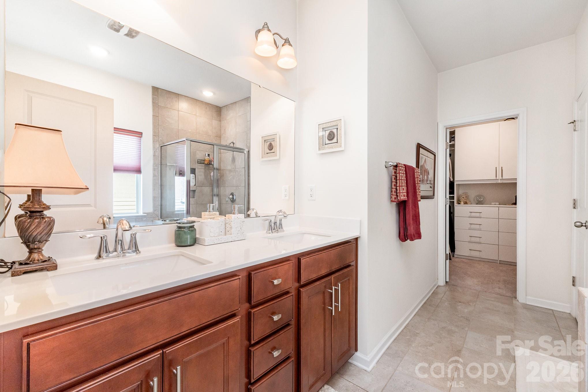 2010 Knocktree Drive Property Photo 19