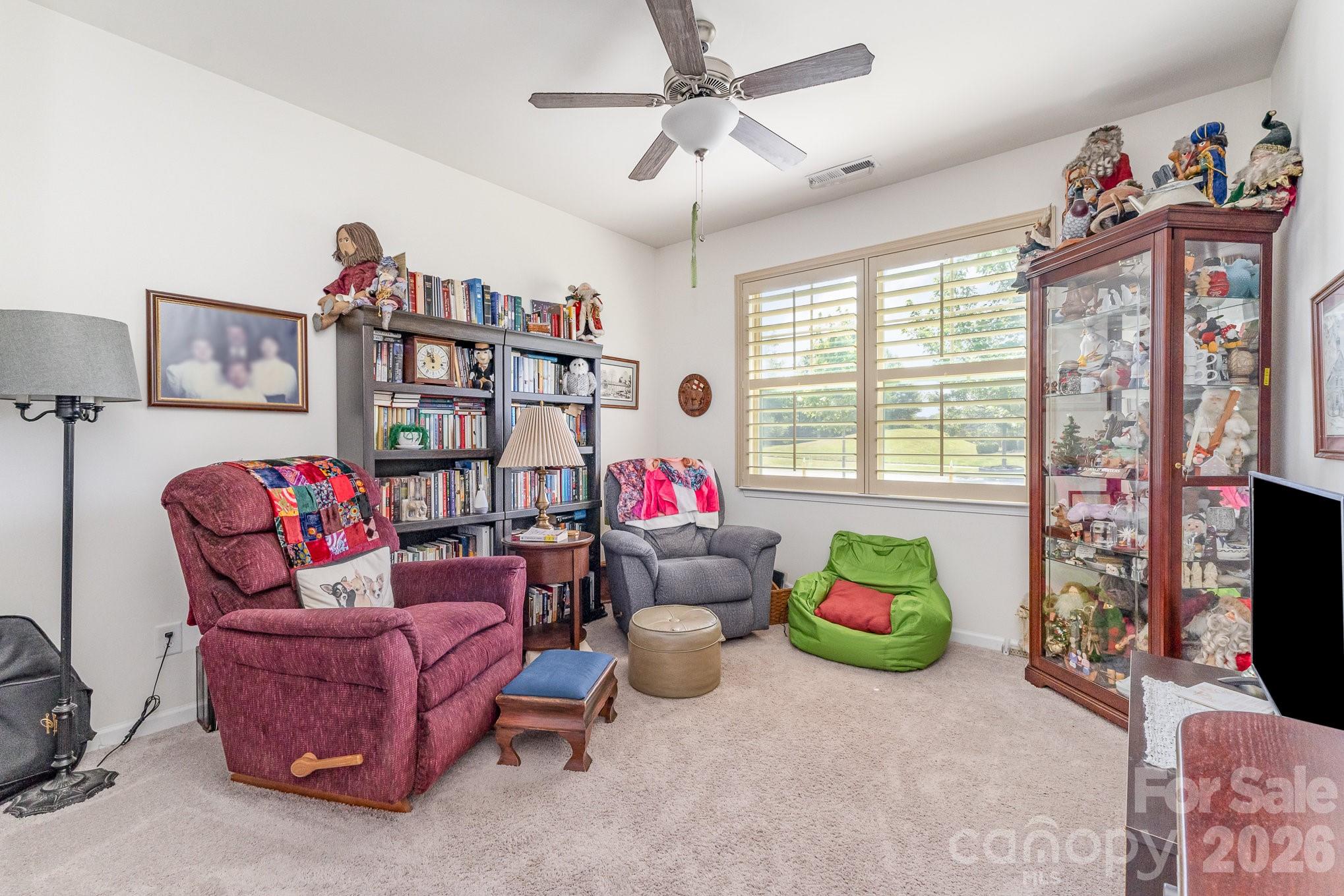 2010 Knocktree Drive Property Photo 20