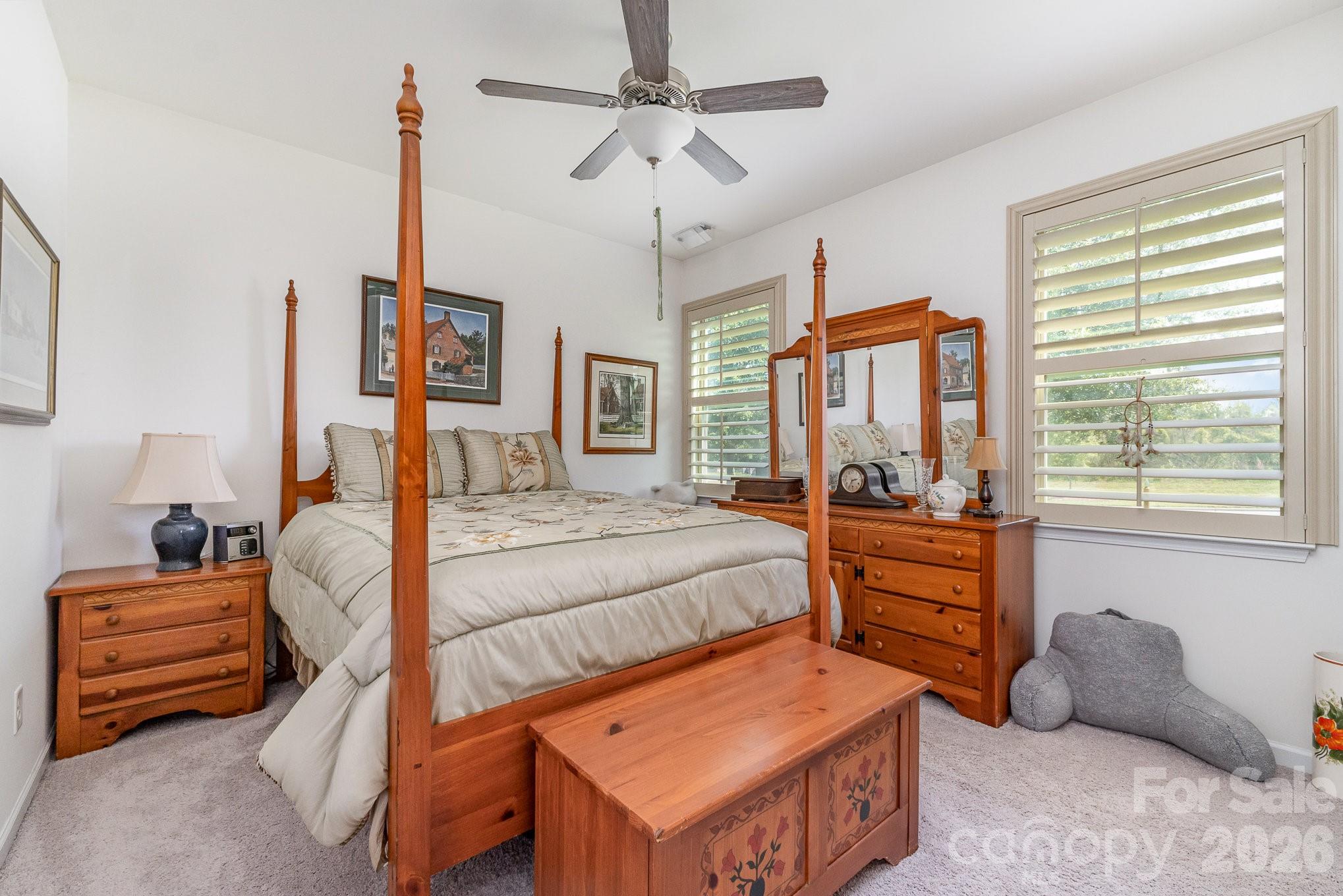 2010 Knocktree Drive Property Photo 22