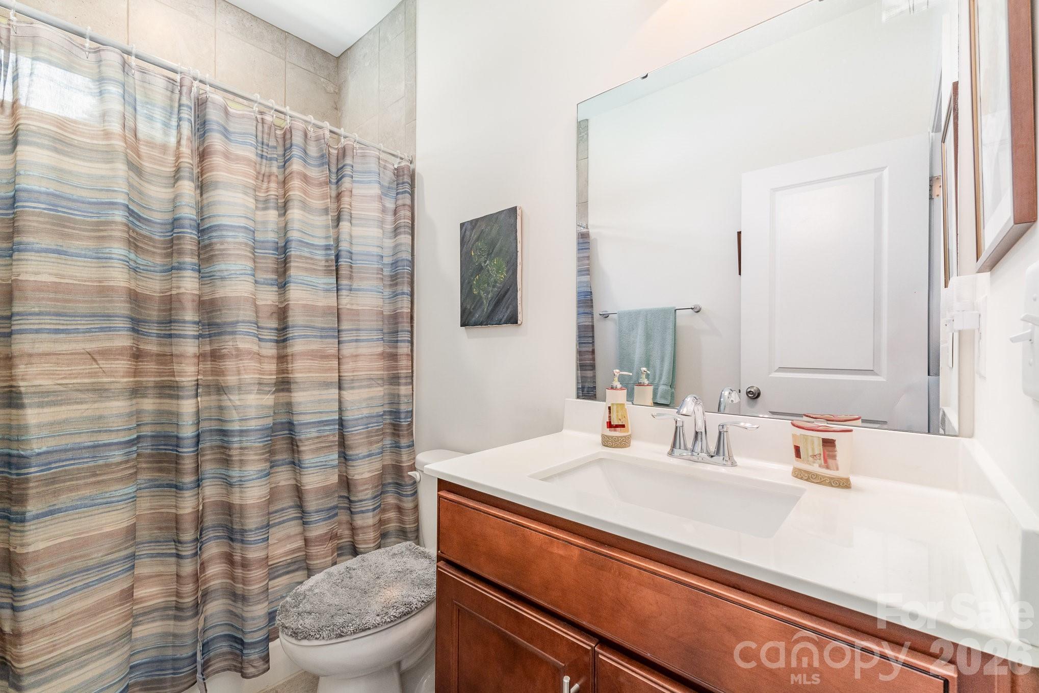 2010 Knocktree Drive Property Photo 24