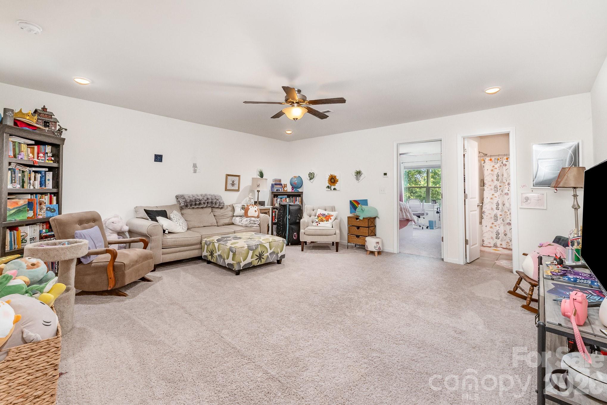 2010 Knocktree Drive Property Photo 26