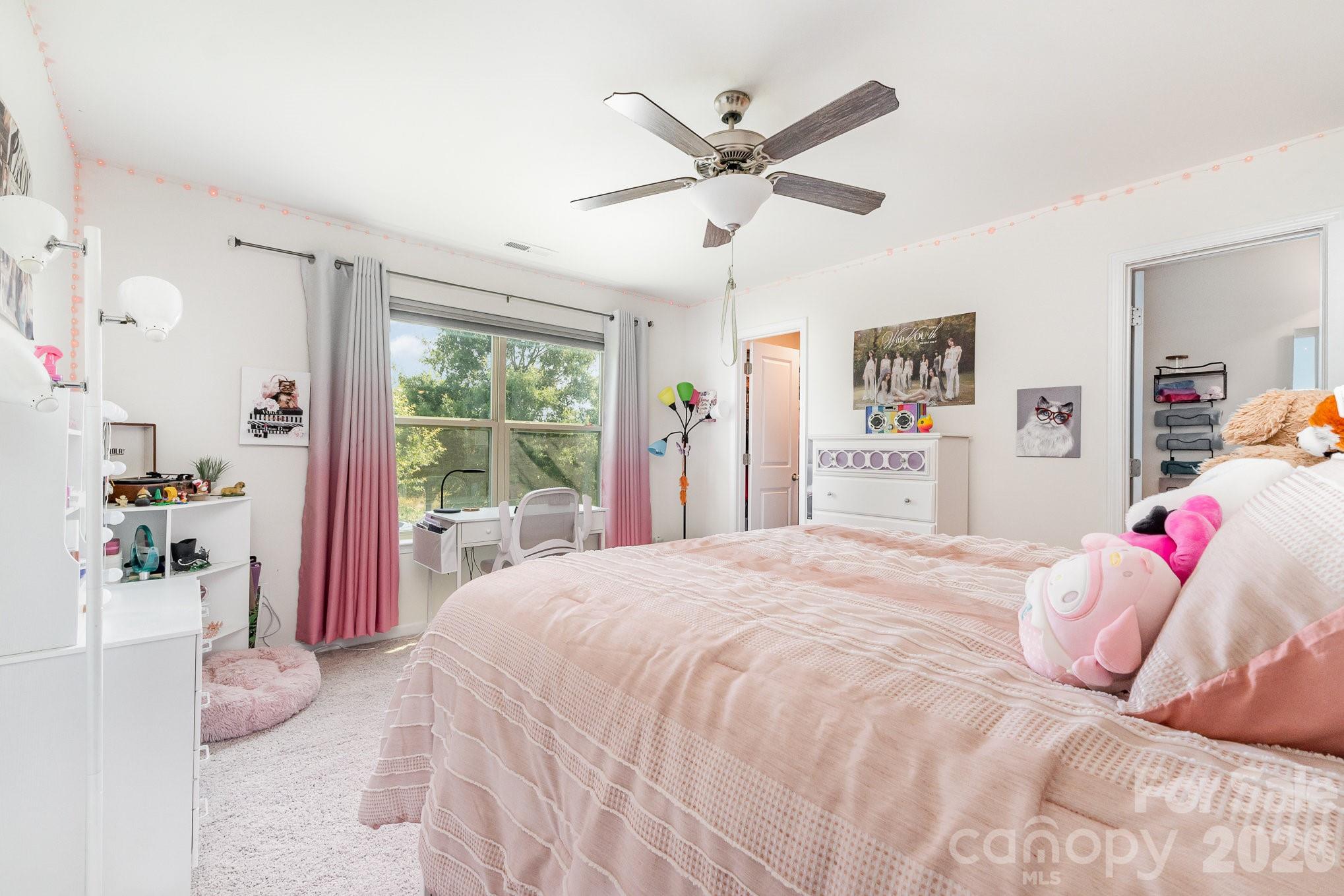 2010 Knocktree Drive Property Photo 29