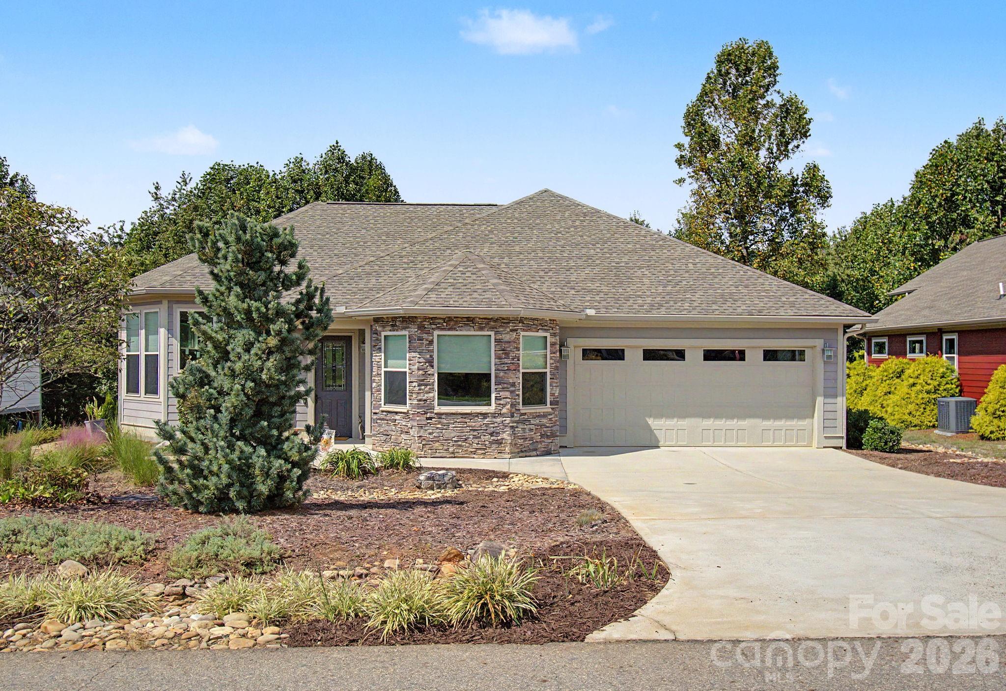 35 Penley Park Drive Property Photo 1
