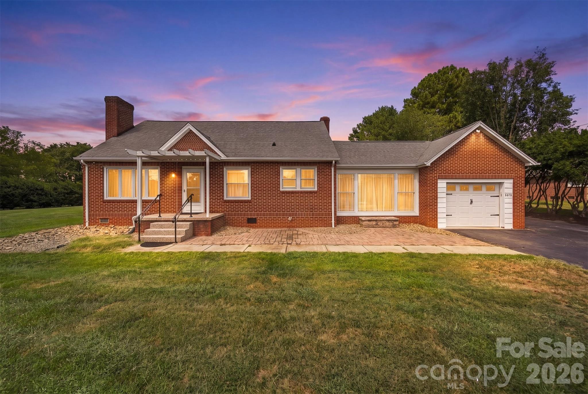 4273 Springs Road Property Photo 1