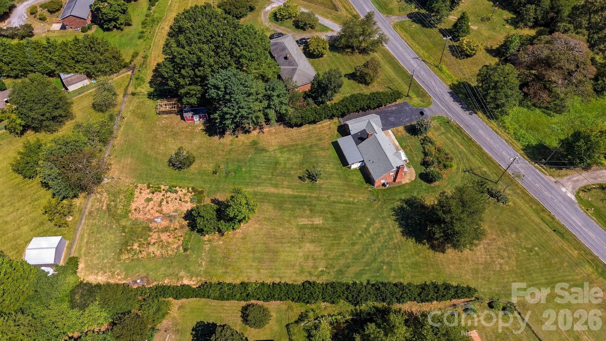 4273 Springs Road Property Photo 1