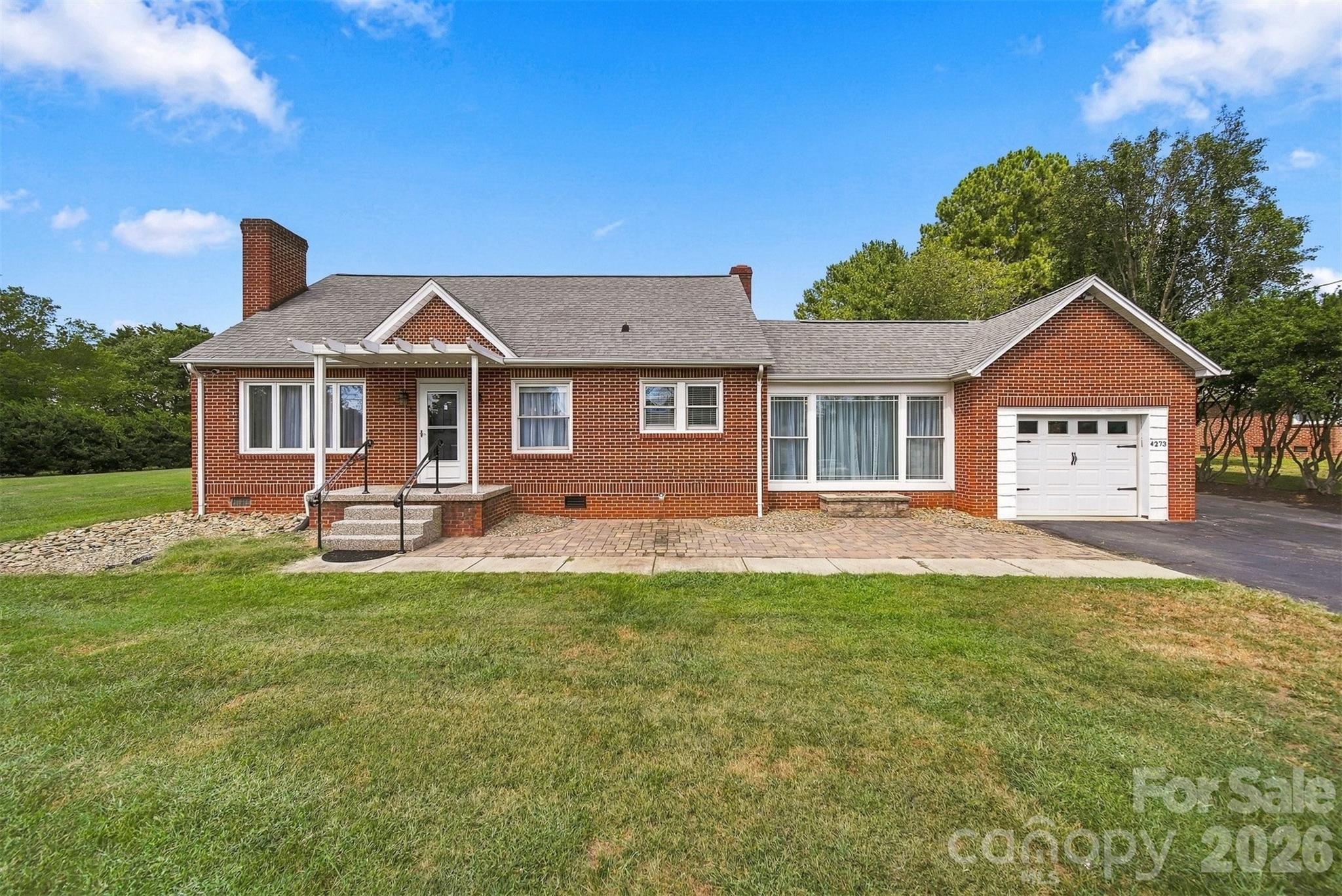 4273 Springs Road Property Photo 1