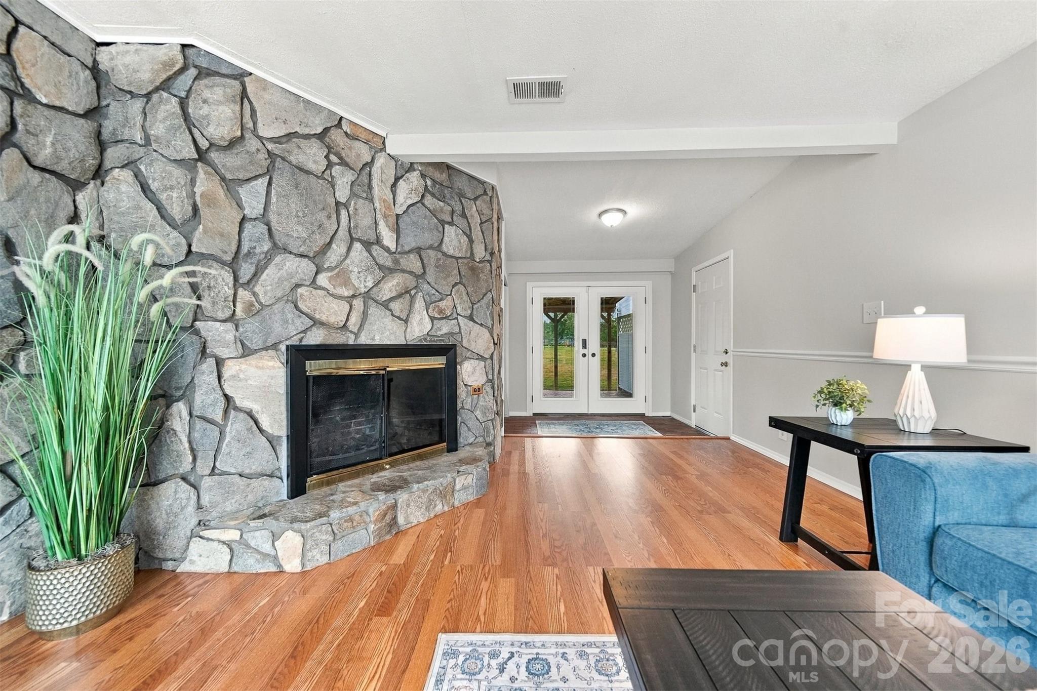 4273 Springs Road Property Photo 9