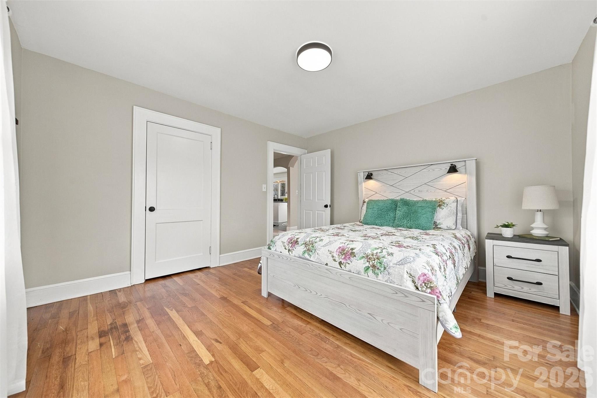 4273 Springs Road Property Photo 24