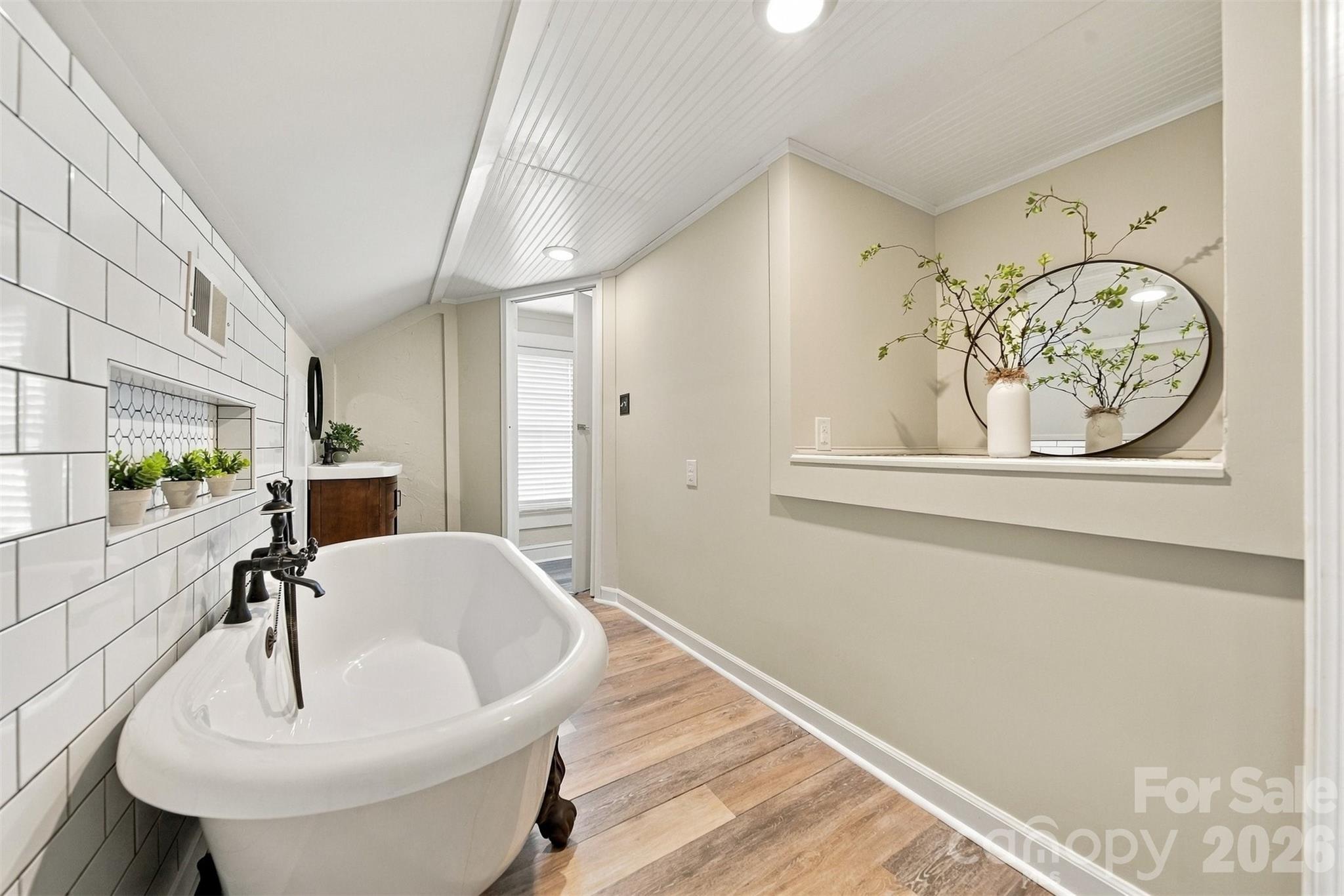 4273 Springs Road Property Photo 27