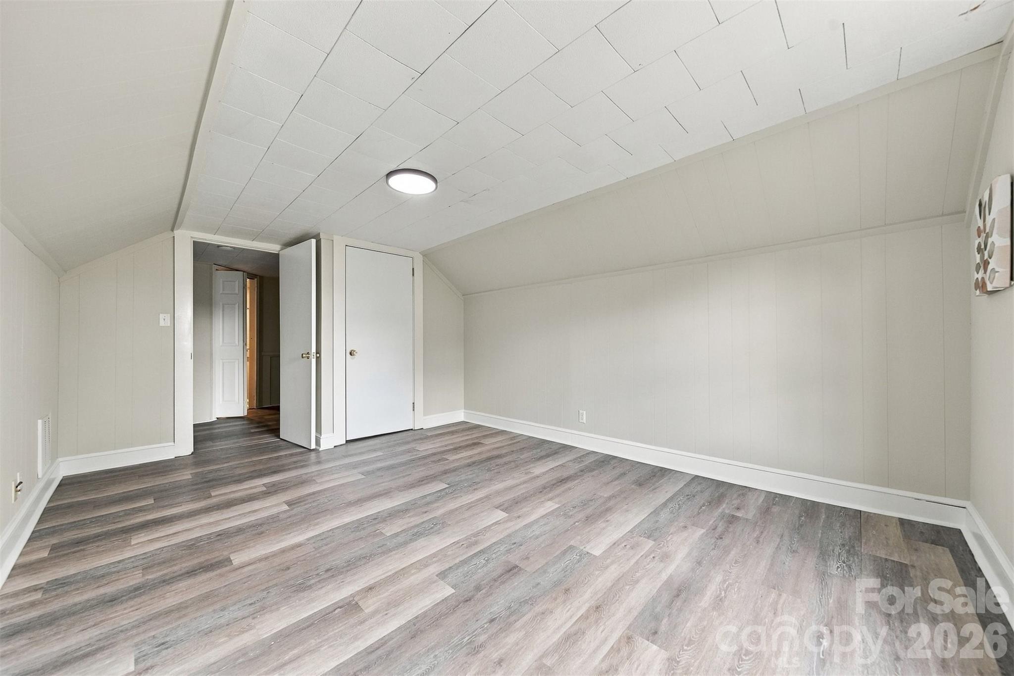 4273 Springs Road Property Photo 33