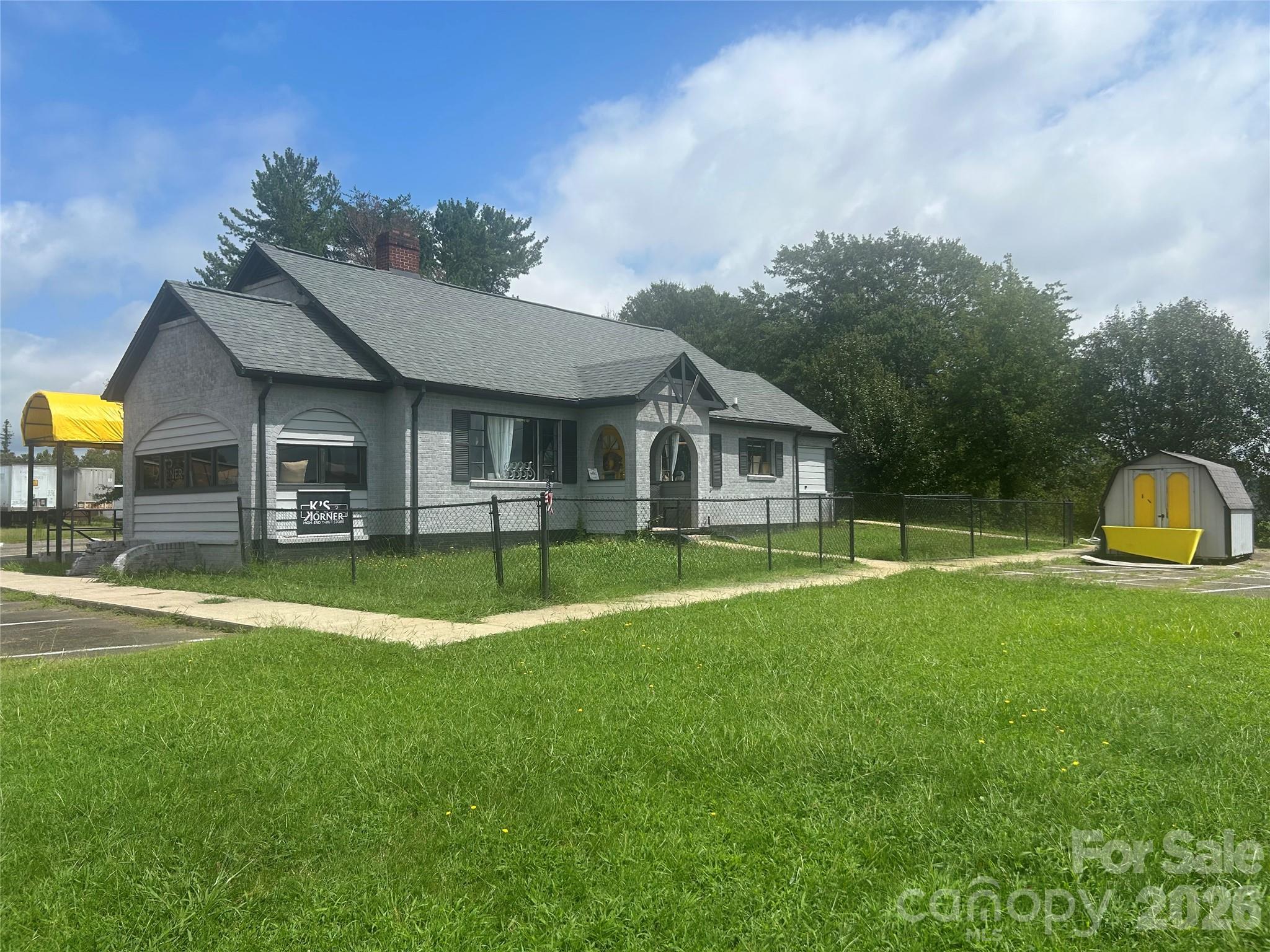 1801 Conover Boulevard Property Photo 1