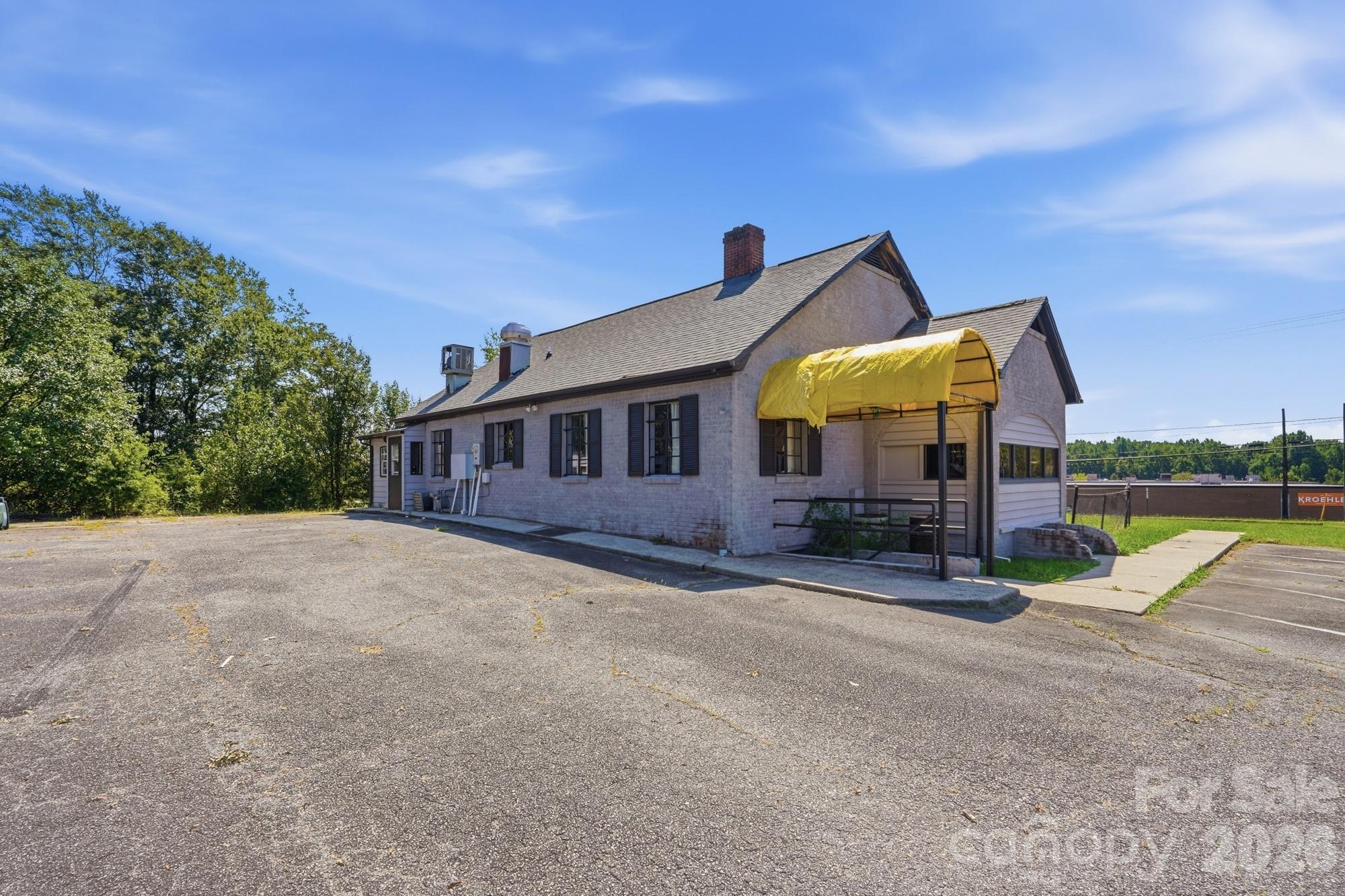 1801 Conover Boulevard Property Photo 10