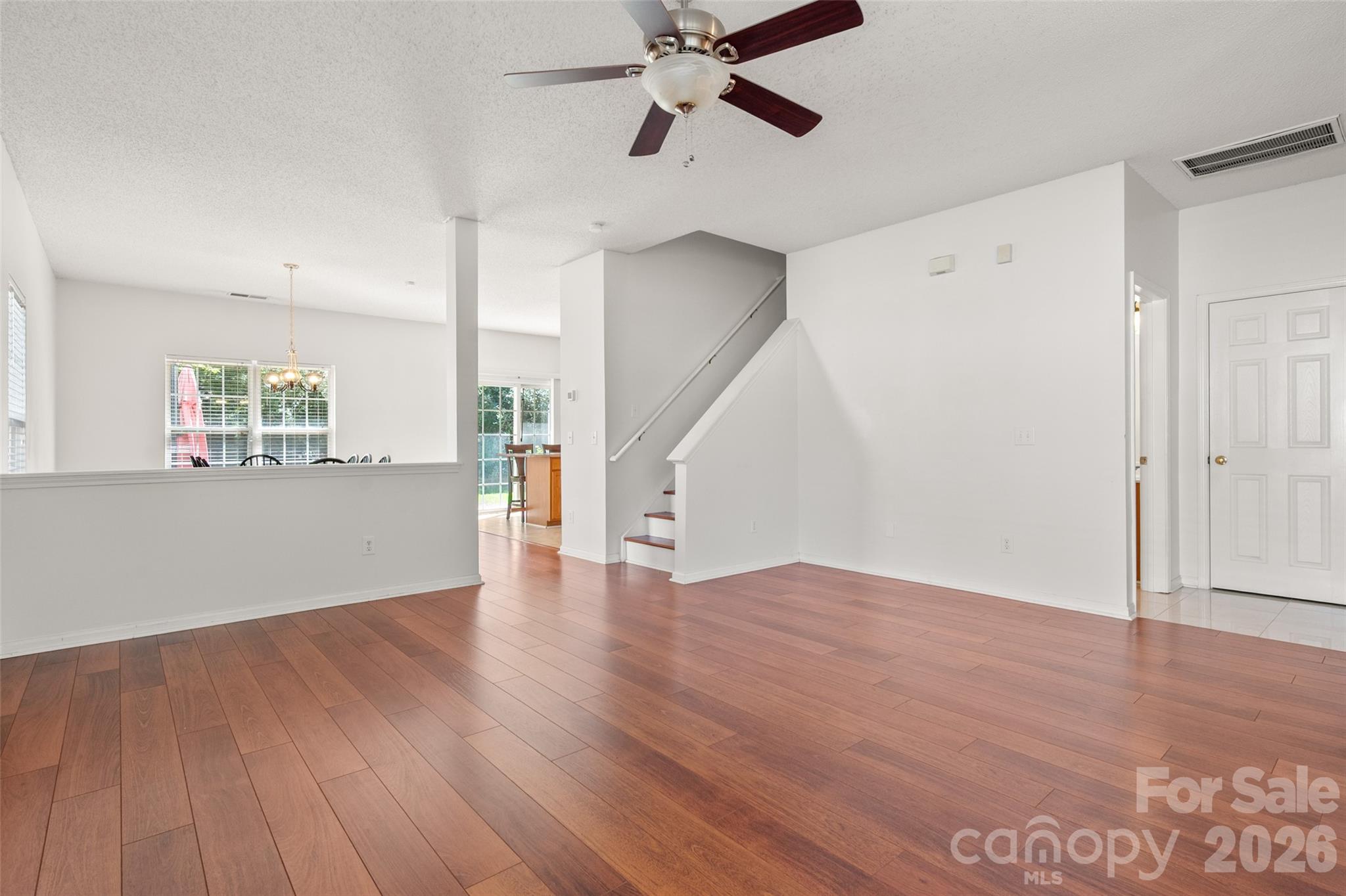 2738 Mill Valley Court Property Photo 4