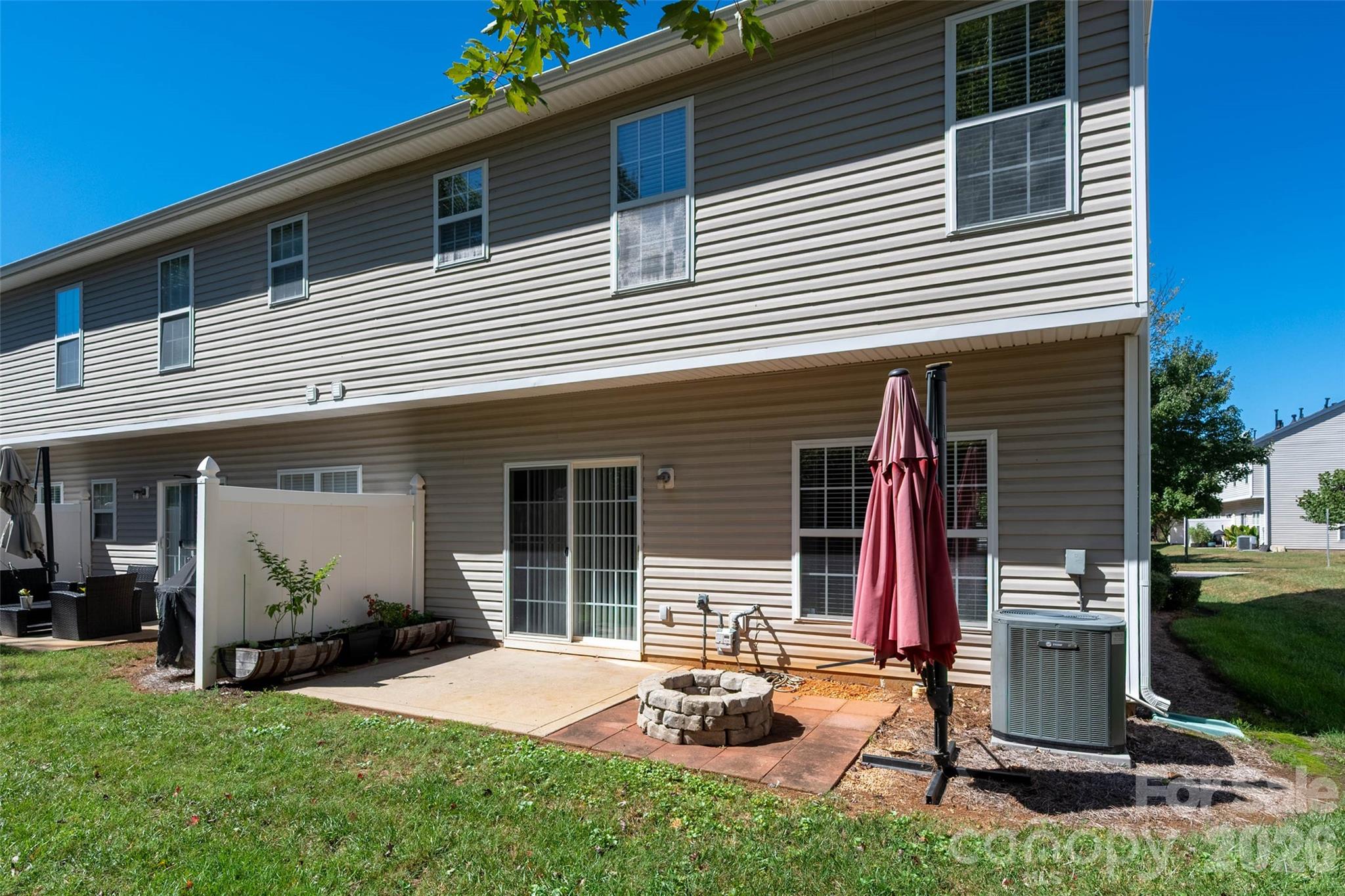 2738 Mill Valley Court Property Photo 6