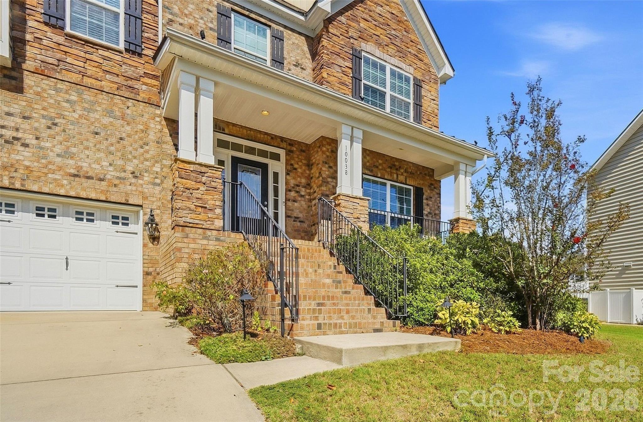10038 Travertine Trail Property Photo 3