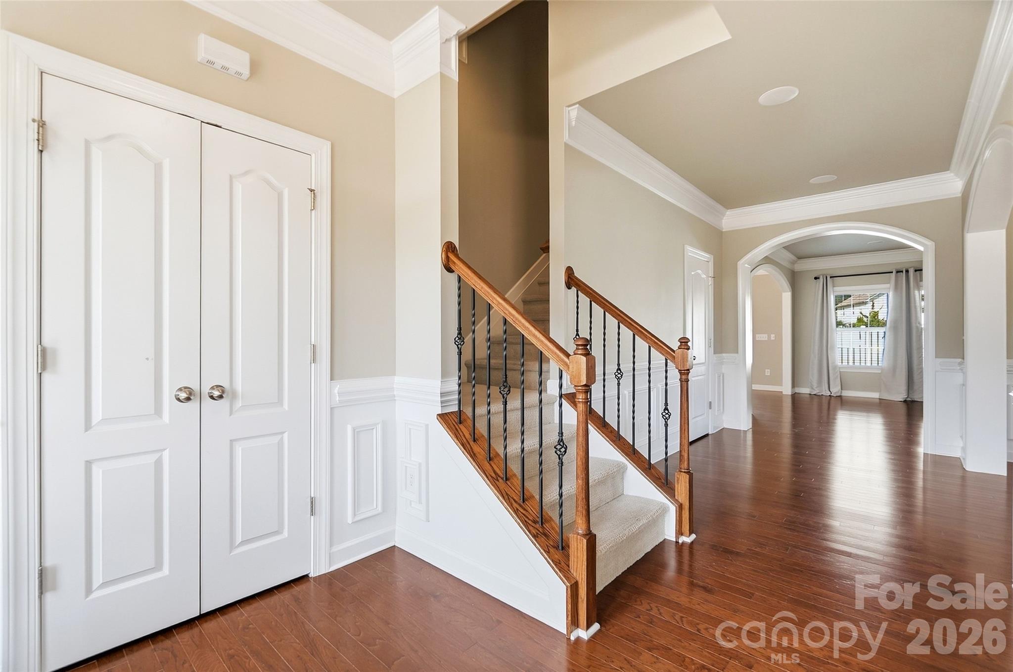 10038 Travertine Trail Property Photo 5